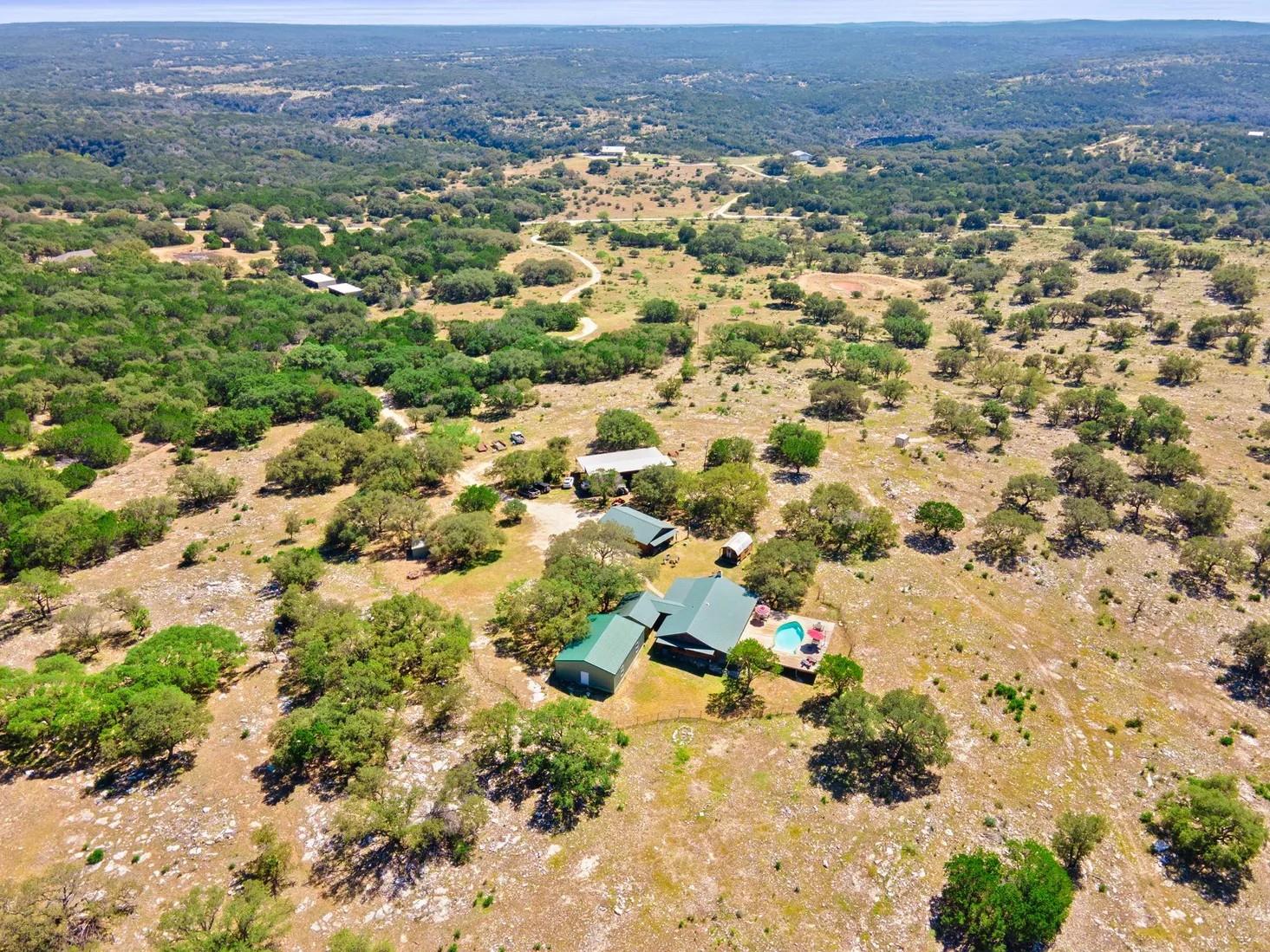 2102 Private Road 1377, Lampasas, TX 76550