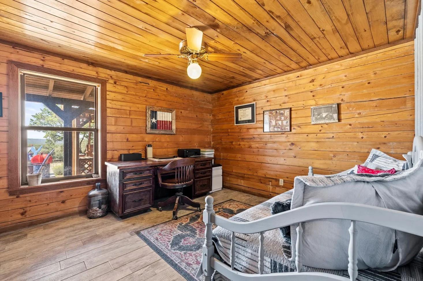 2102 Private Road 1377, Lampasas, TX 76550