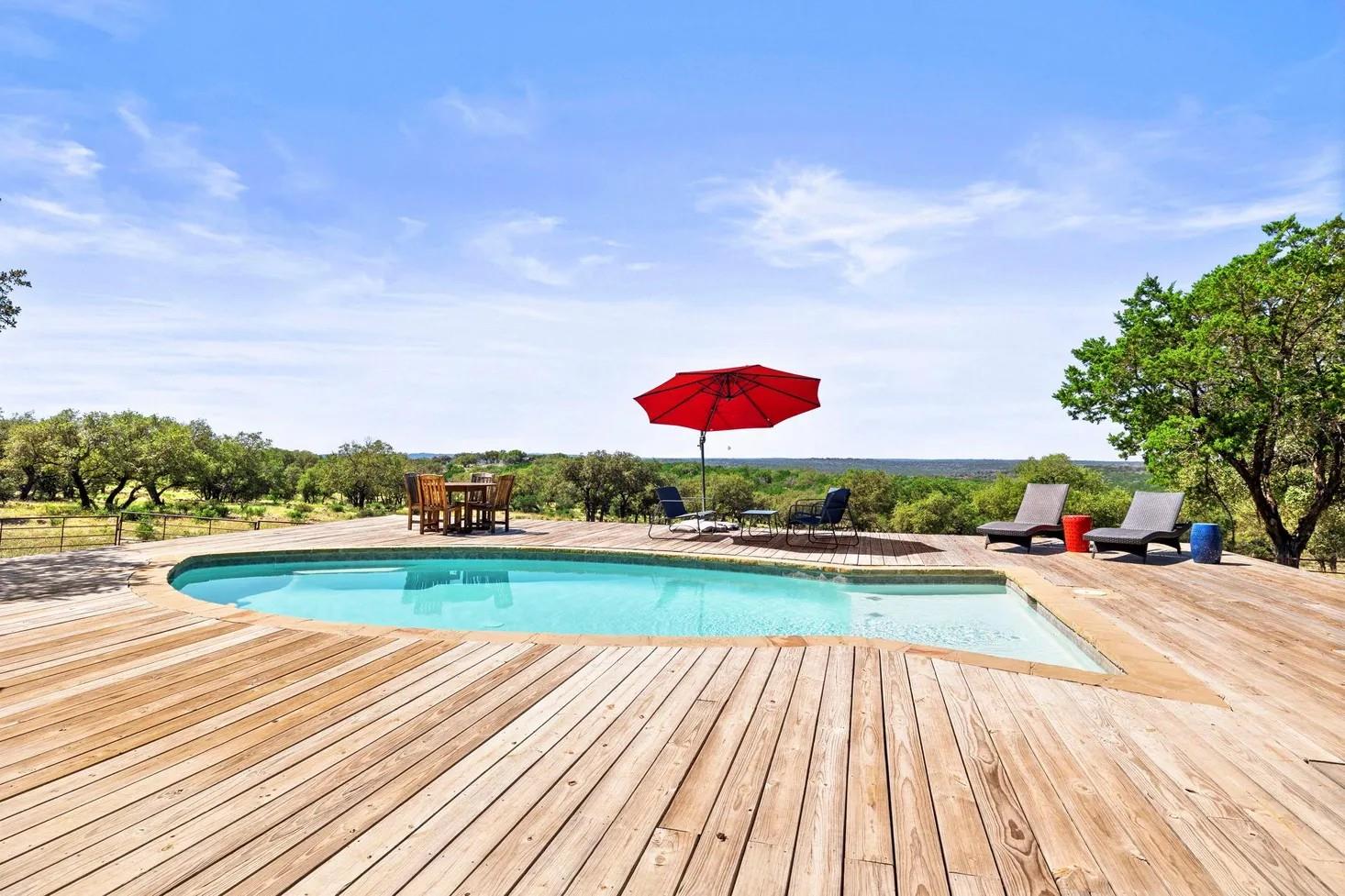 2102 Private Road 1377, Lampasas, TX 76550