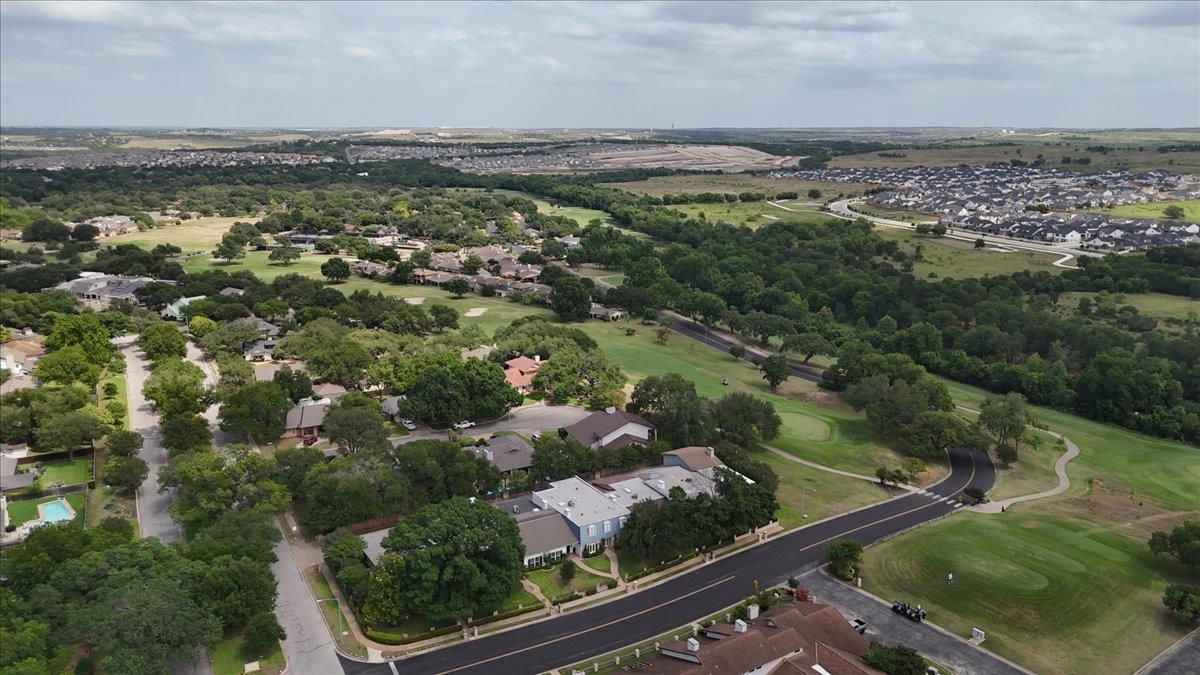 10920 Crown Colony Dr # C, Austin, TX 78747