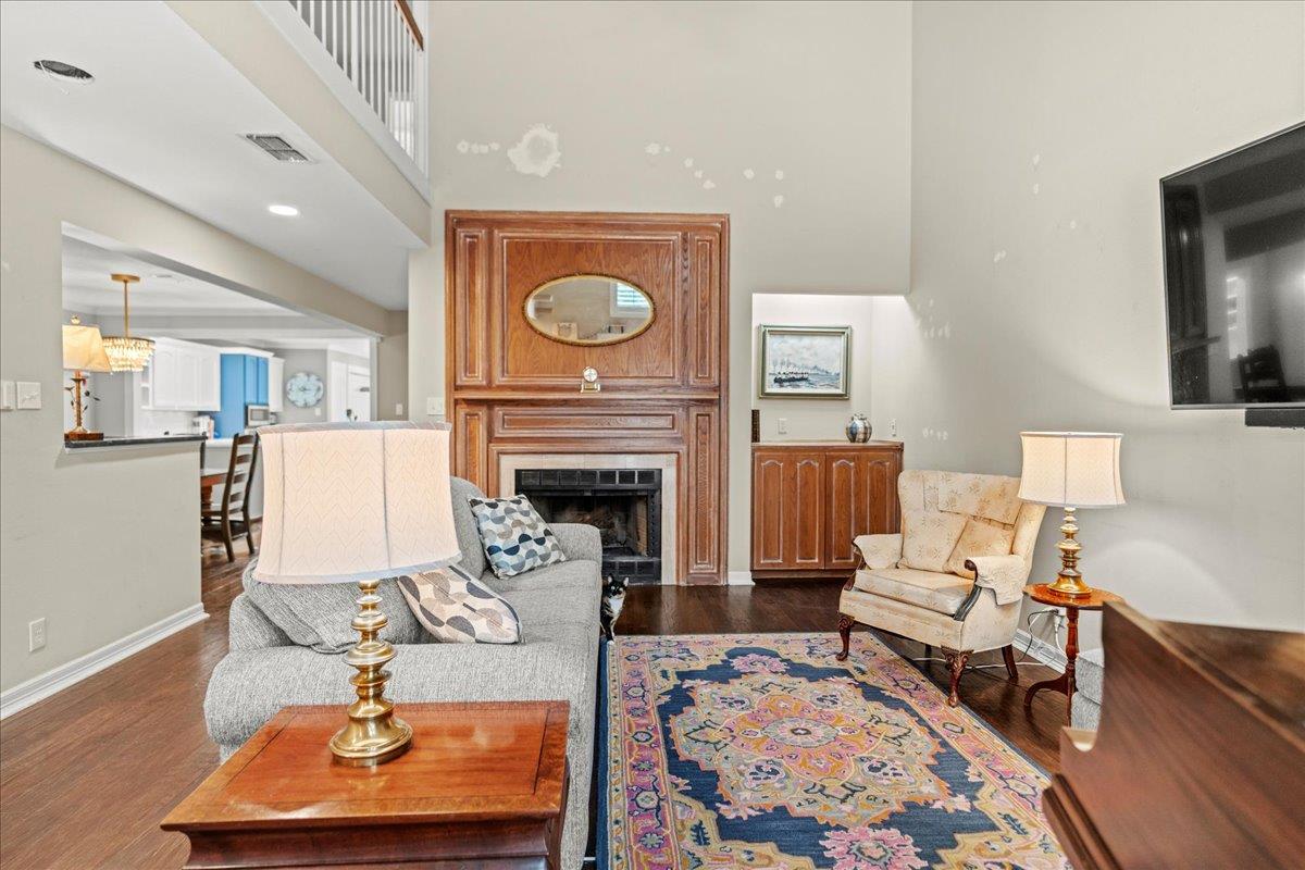 10920 Crown Colony Dr # C, Austin, TX 78747