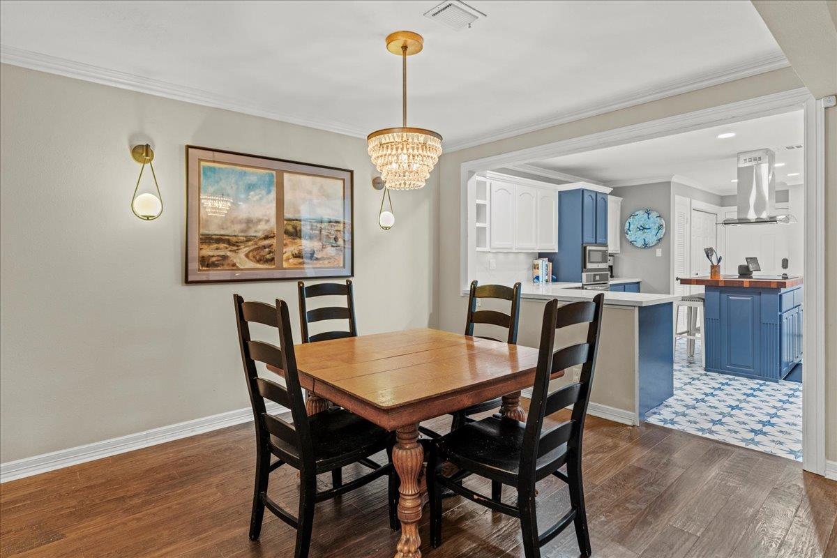 10920 Crown Colony Dr # C, Austin, TX 78747