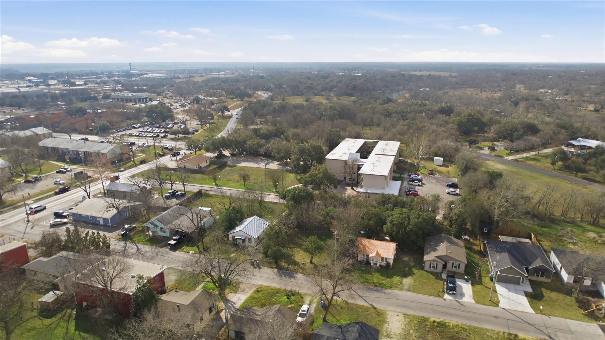 1059 Tabernacle St, Seguin, TX 78155