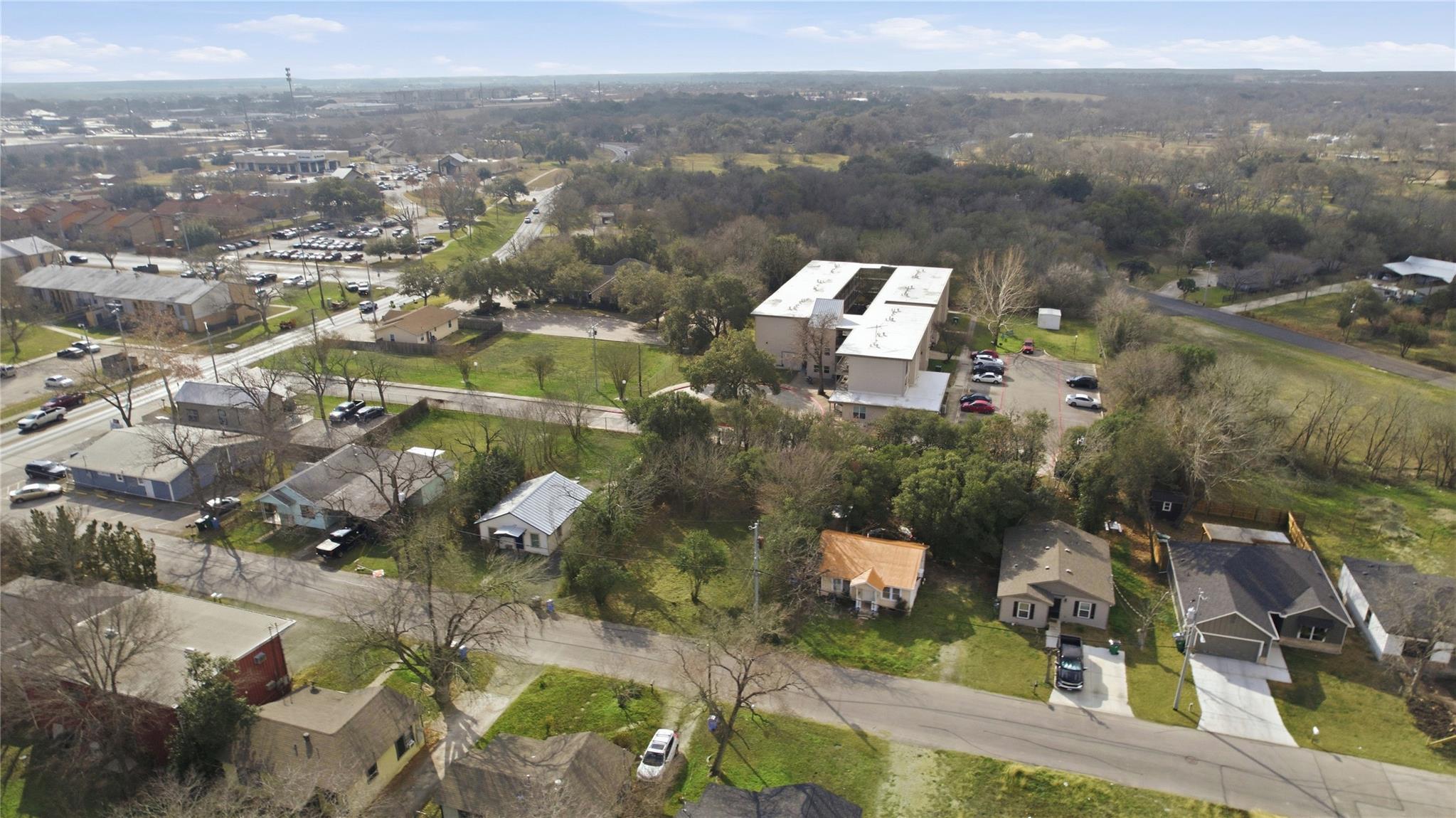 1059 Tabernacle St, Seguin, TX 78155