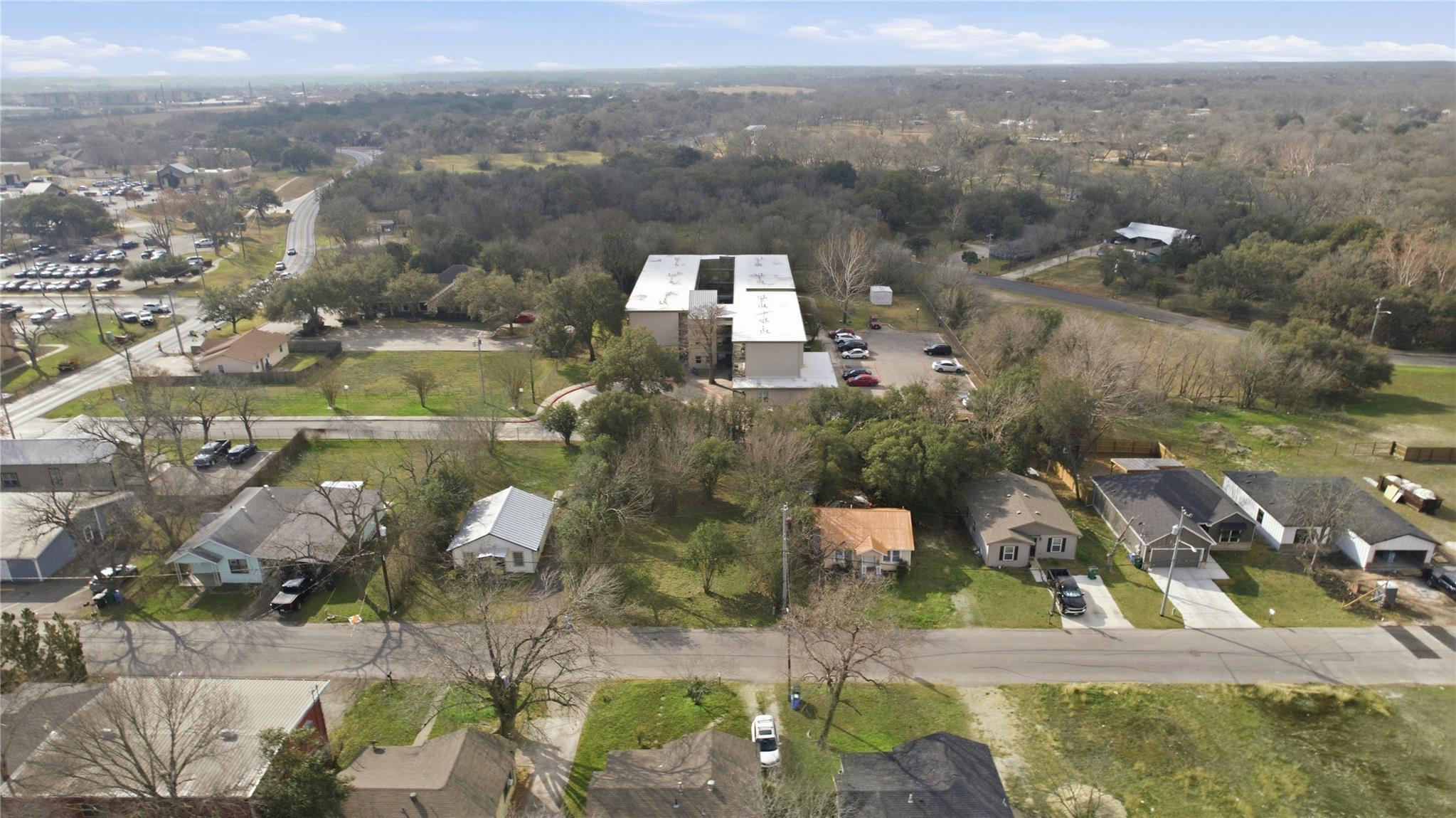 1059 Tabernacle St, Seguin, TX 78155