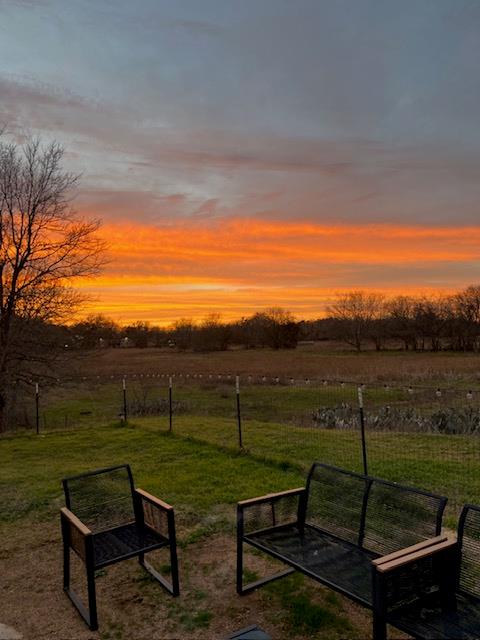 739 Pear St, Lockhart, TX 78644