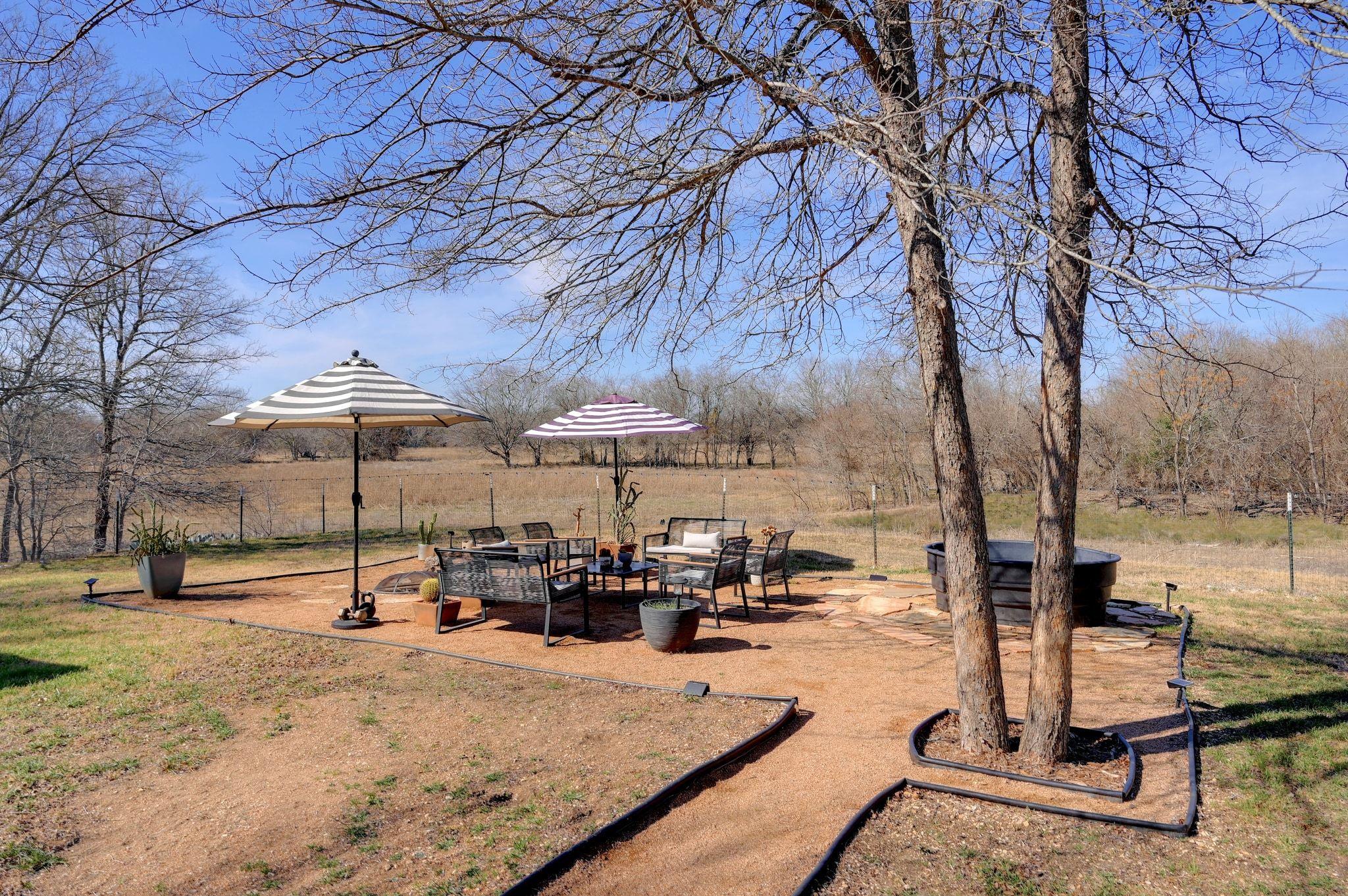 739 Pear St, Lockhart, TX 78644