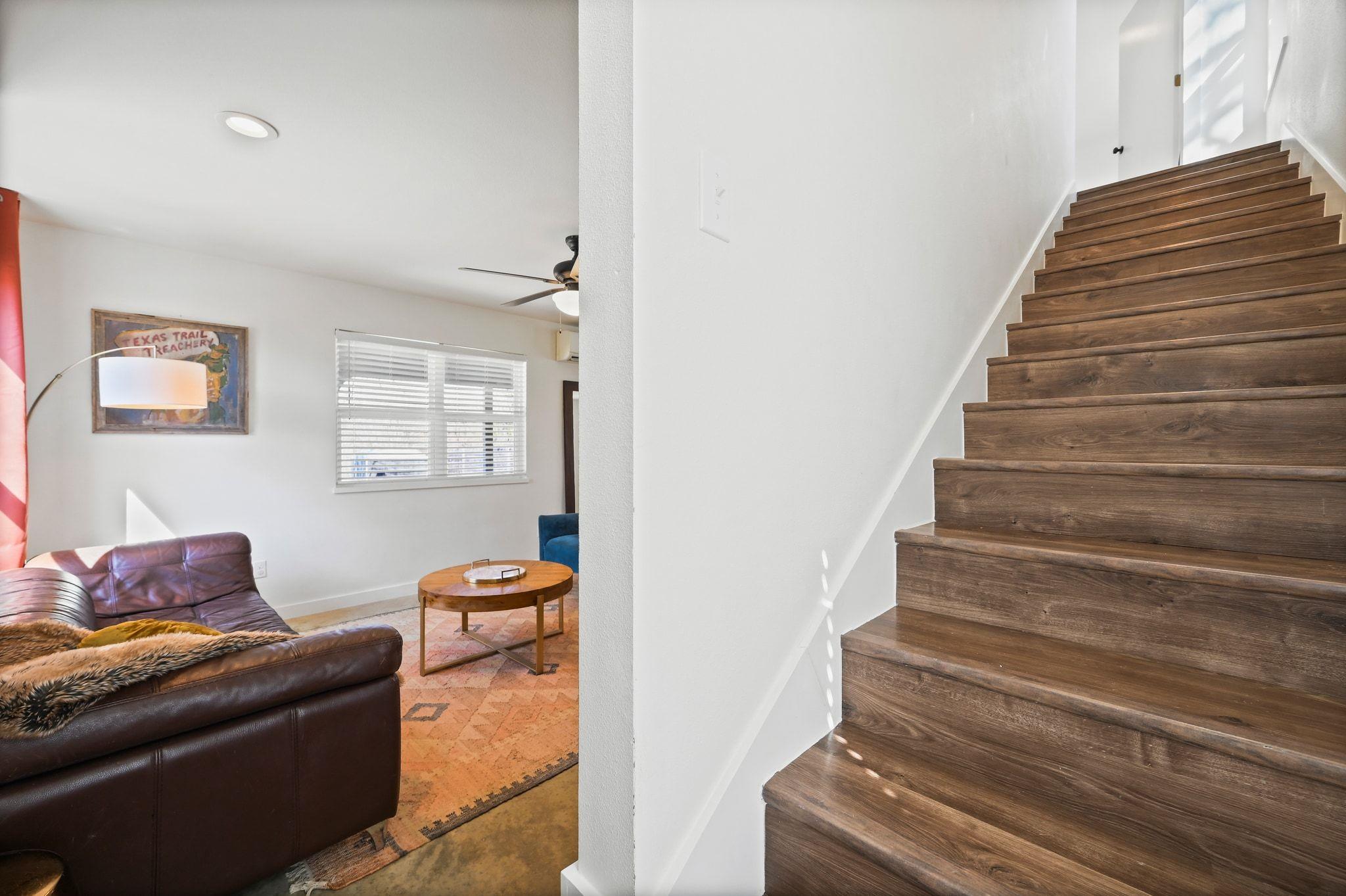 739 Pear St, Lockhart, TX 78644