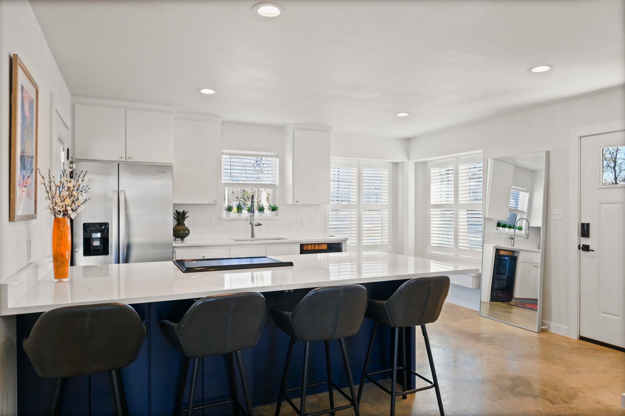 739 Pear St, Lockhart, TX 78644