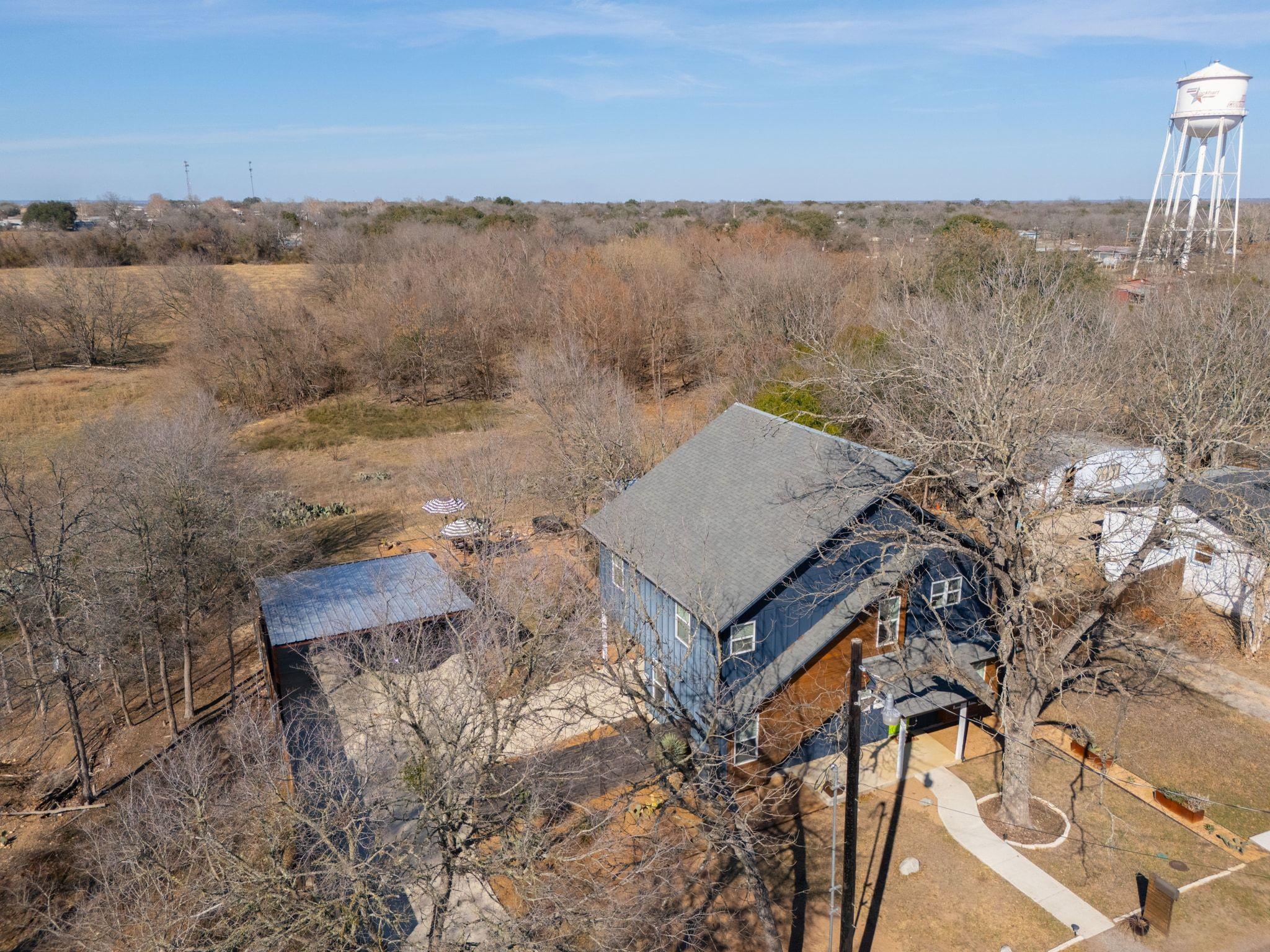 739 Pear St, Lockhart, TX 78644