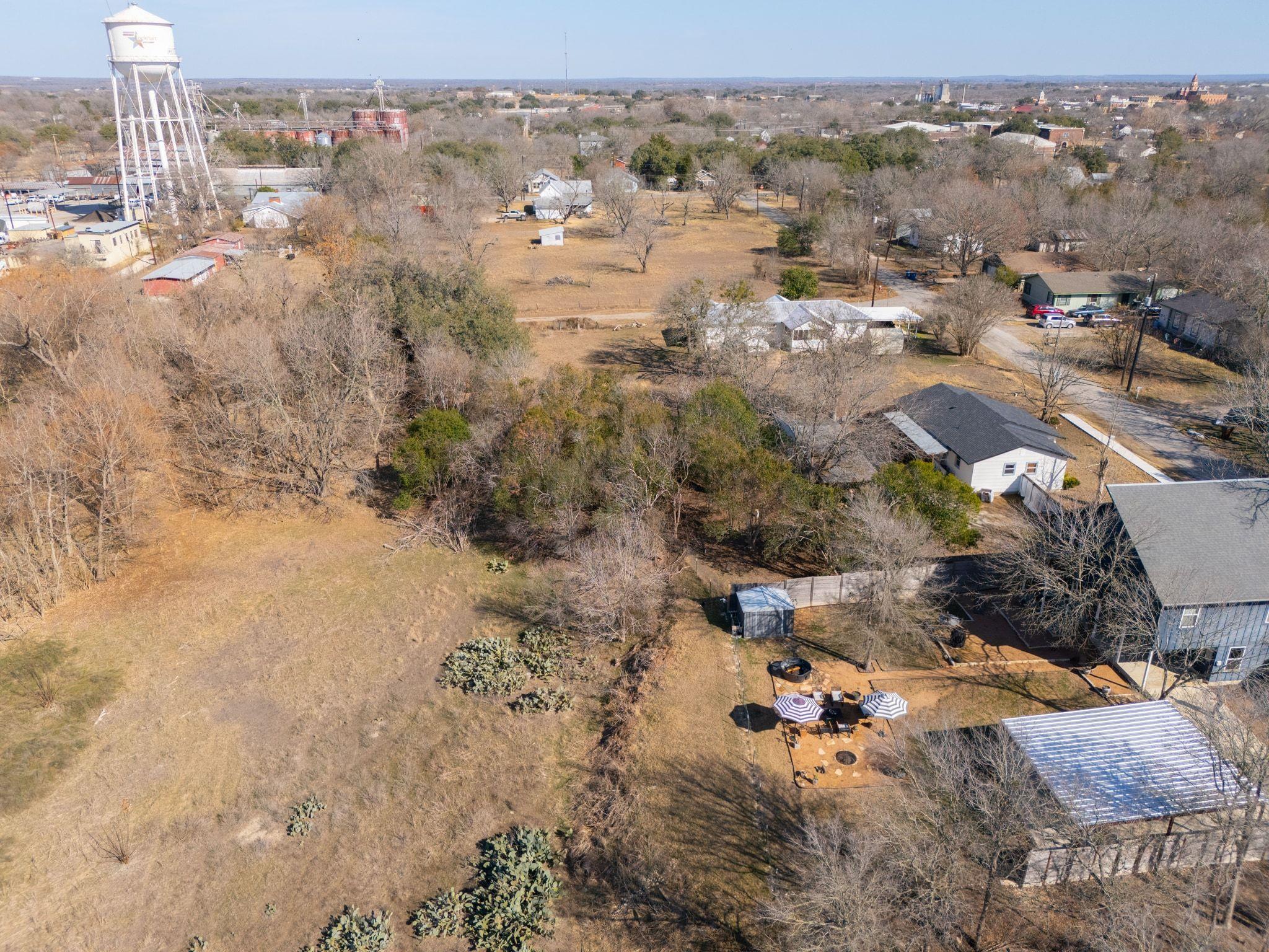 739 Pear St, Lockhart, TX 78644