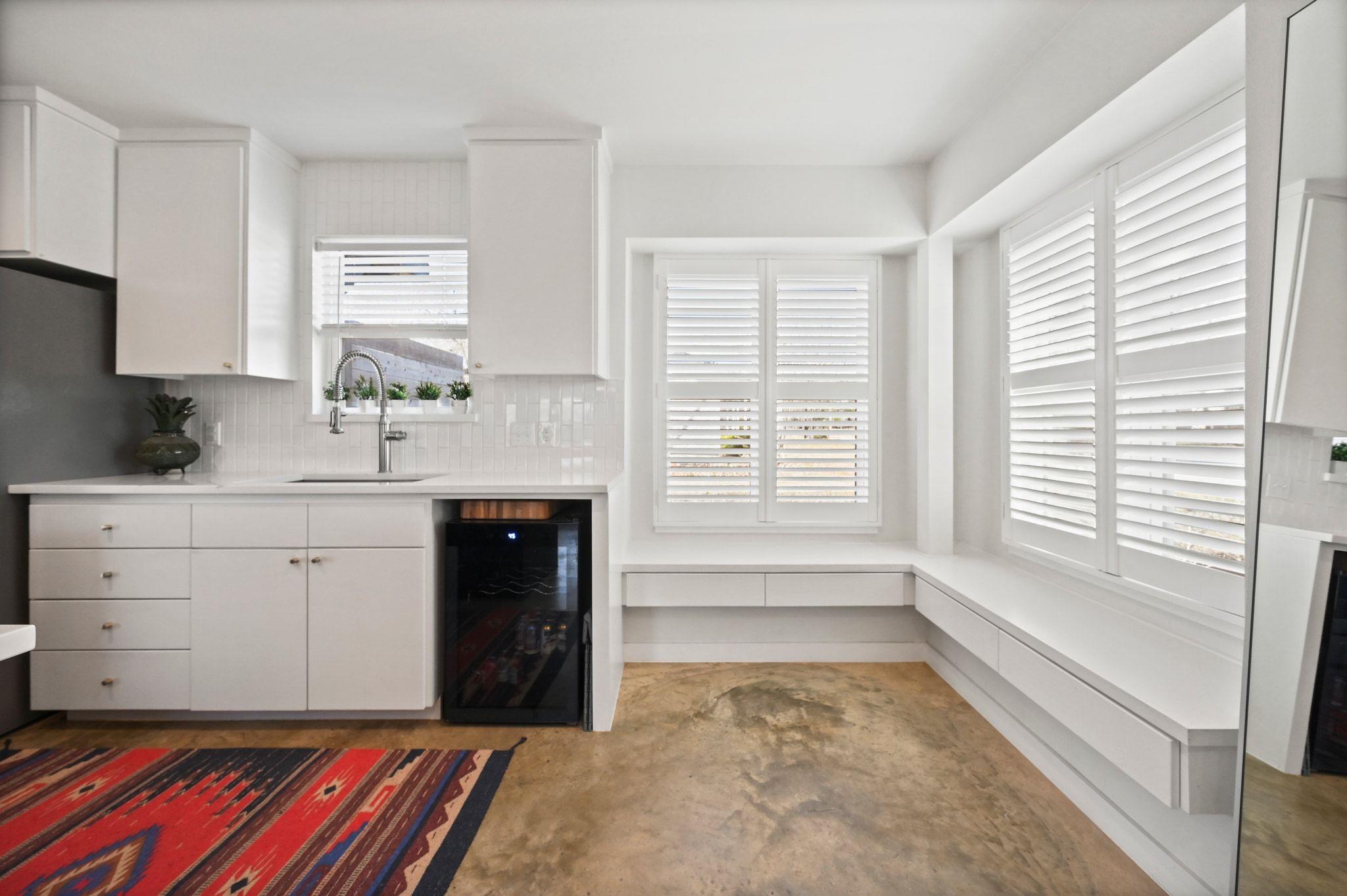 739 Pear St, Lockhart, TX 78644