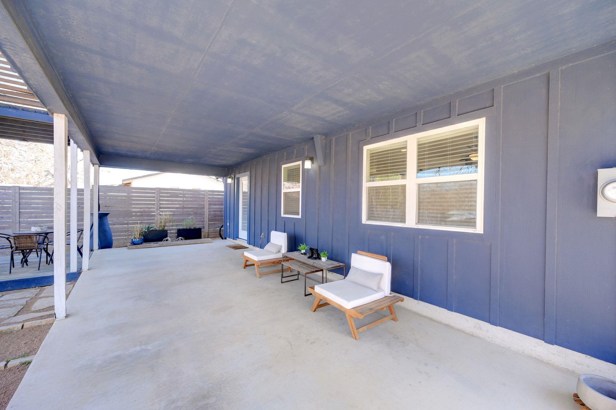 739 Pear St, Lockhart, TX 78644