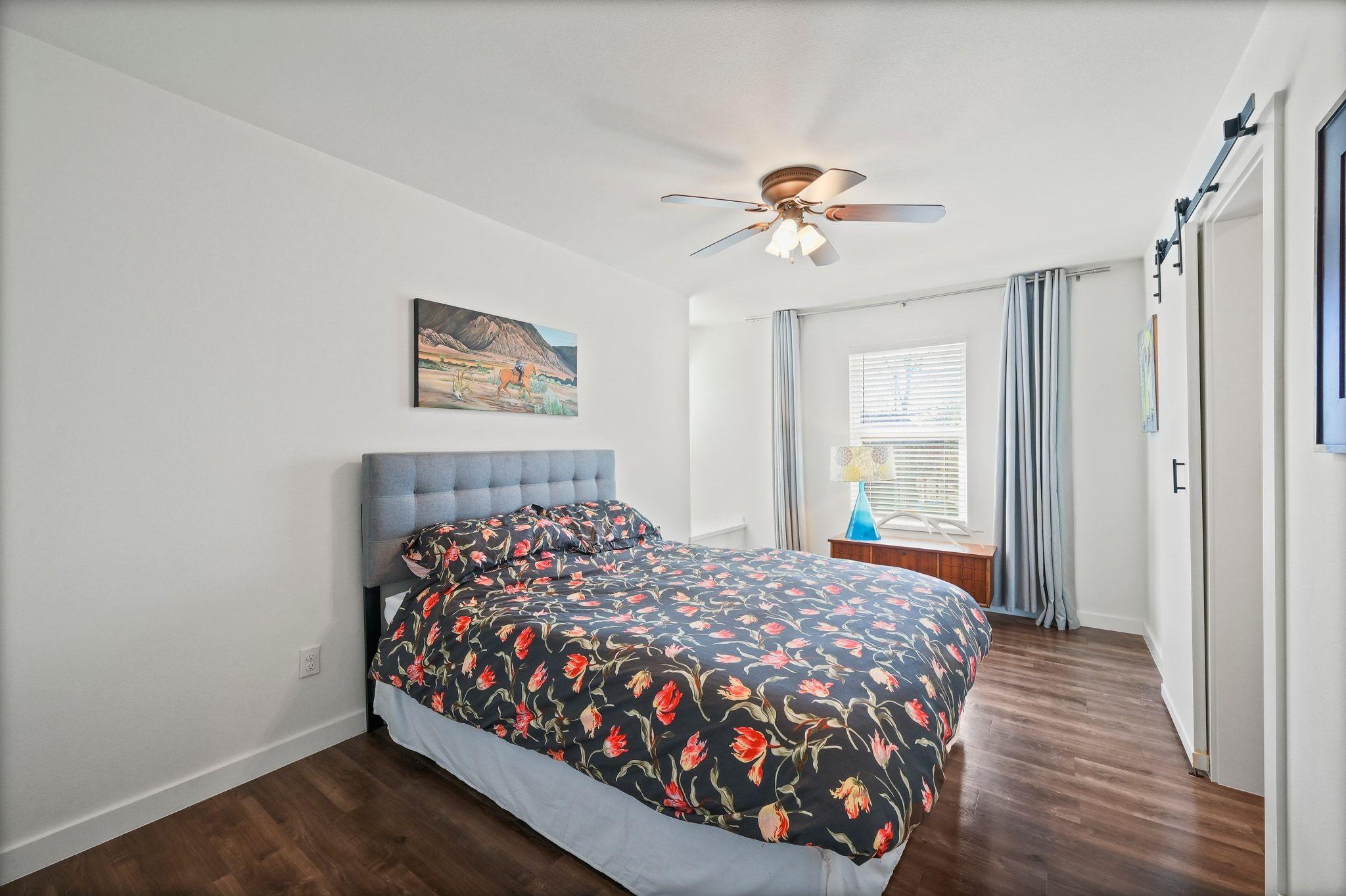 739 Pear St, Lockhart, TX 78644