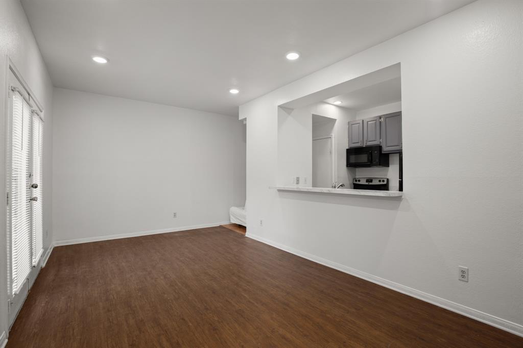 914 W 22nd 1/2 St # 304, Austin, TX 78705