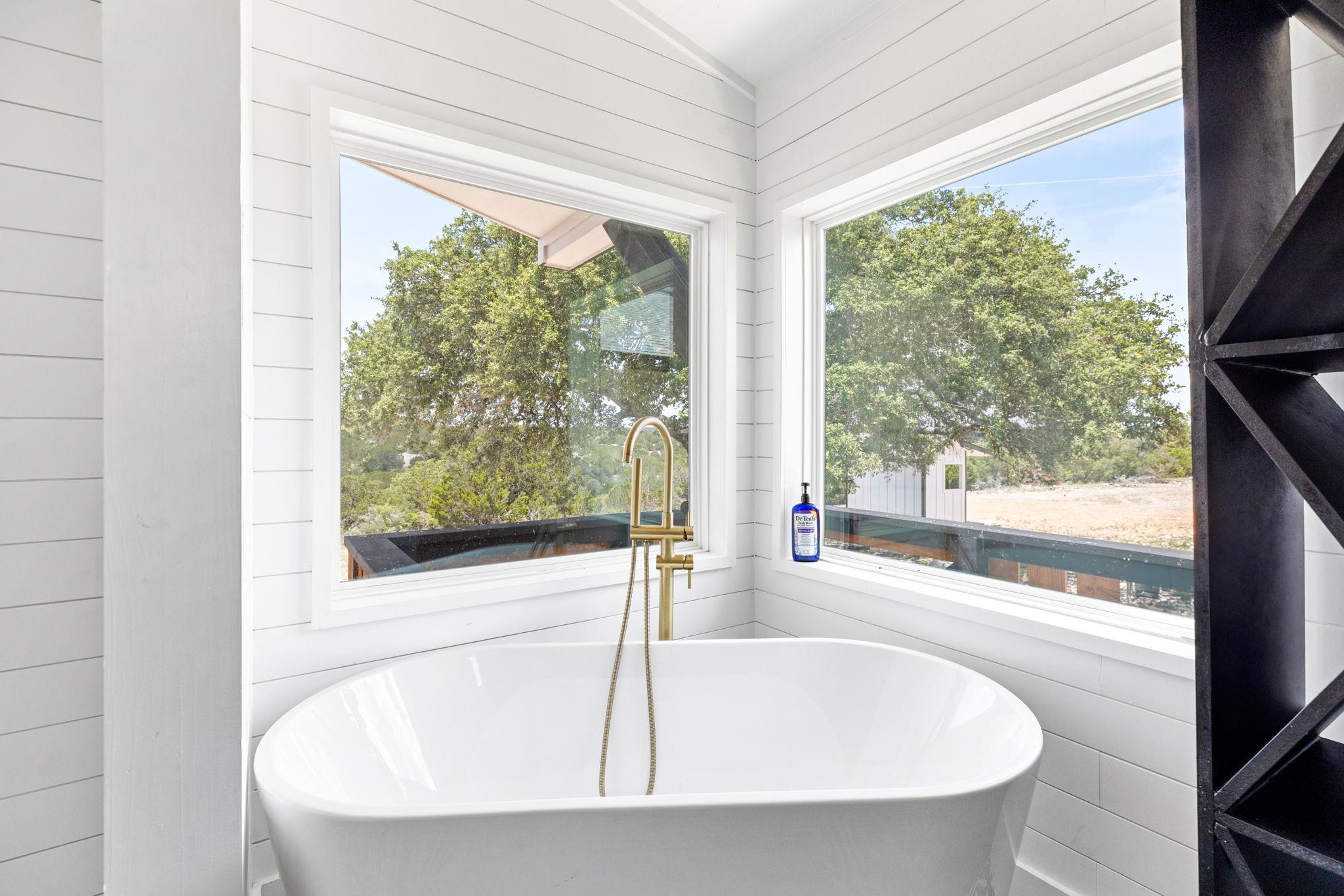 1534 Pasture Springs Rd, Harper, TX 78631