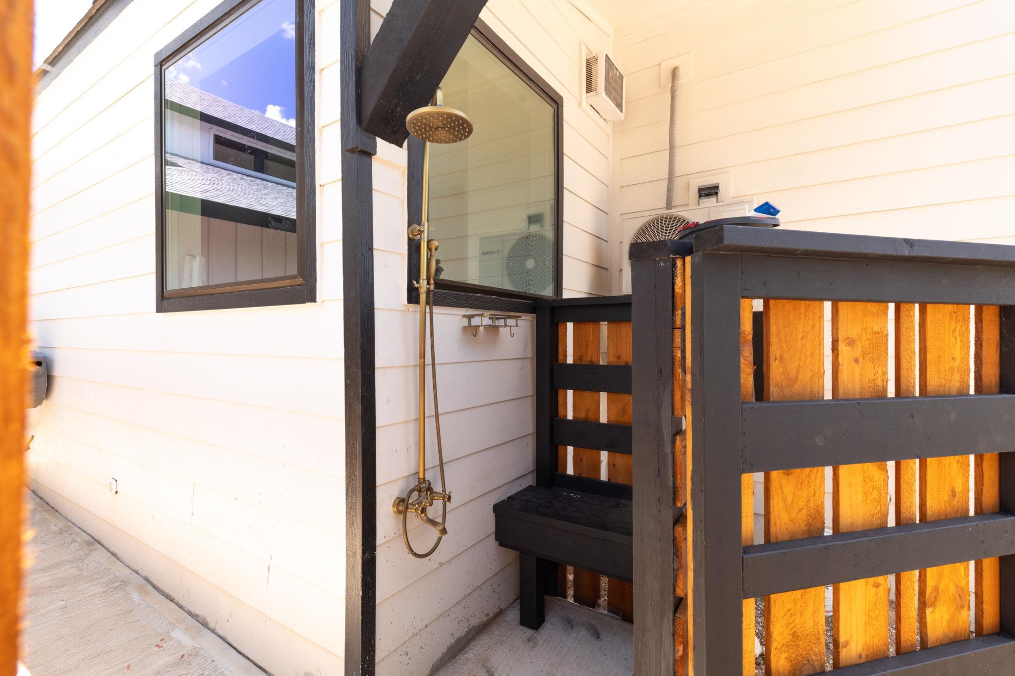 1534 Pasture Springs Rd, Harper, TX 78631