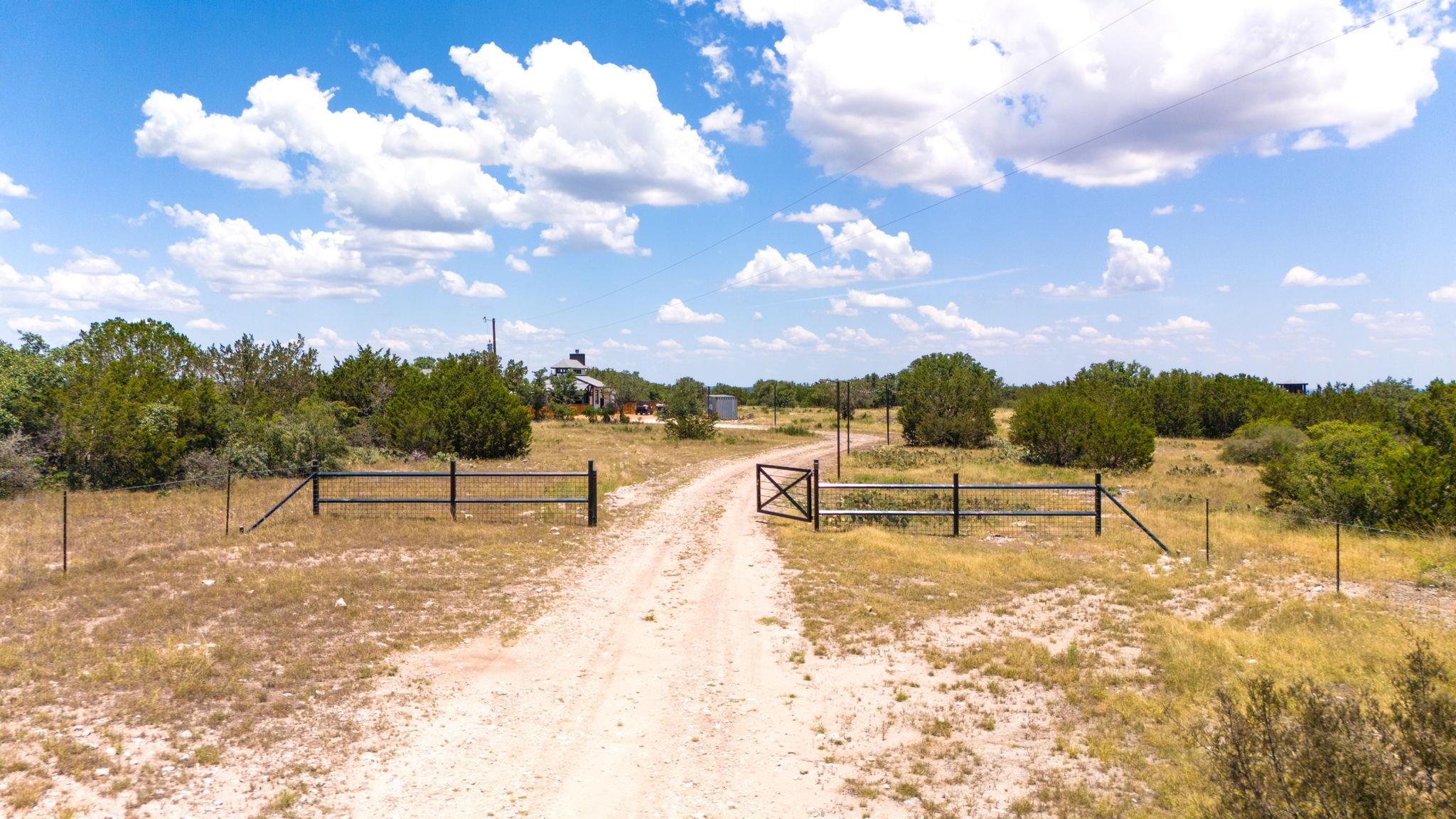 1534 Pasture Springs Rd, Harper, TX 78631