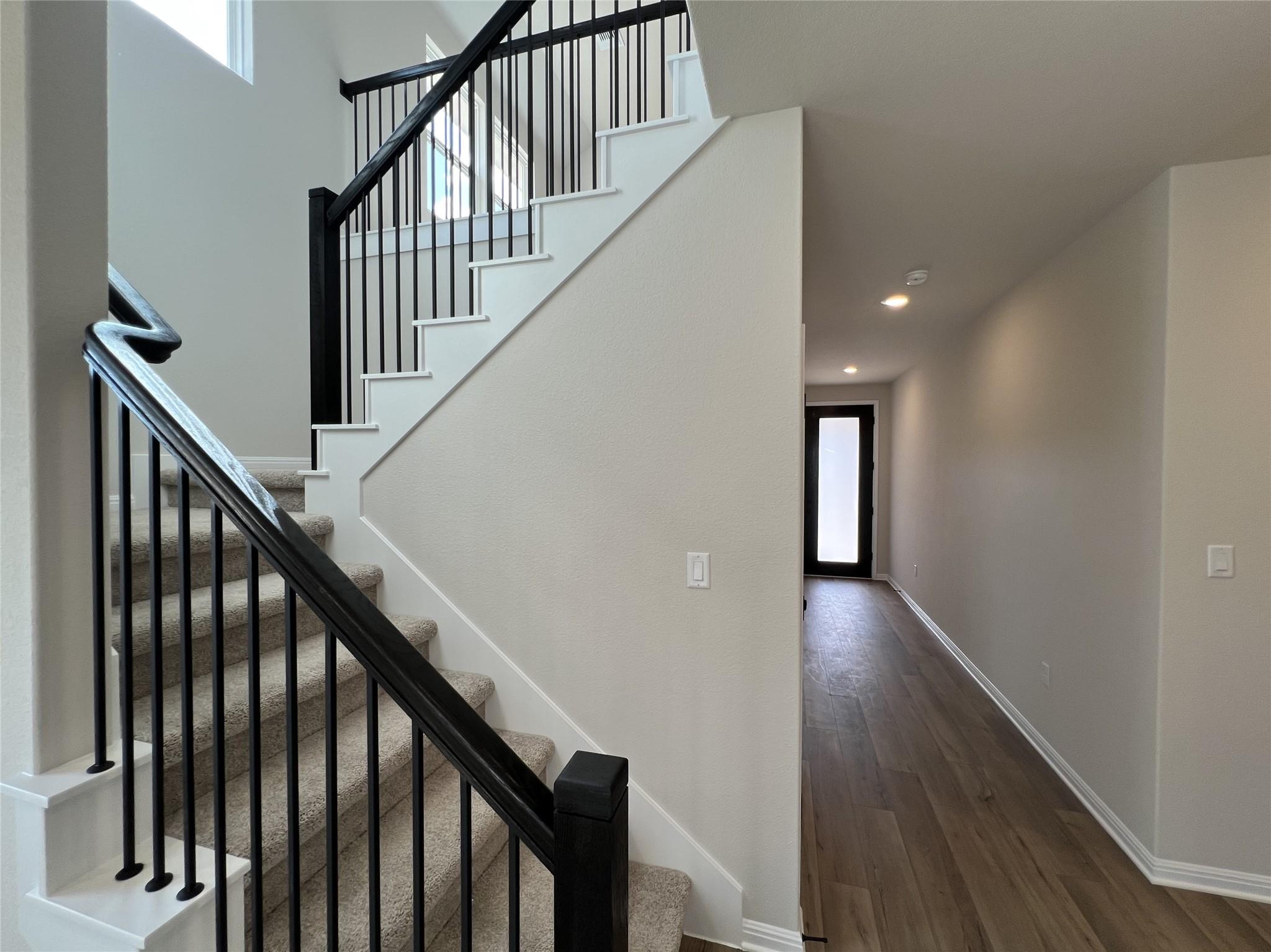 329 Willow Heights Dr, Hutto, TX 78634