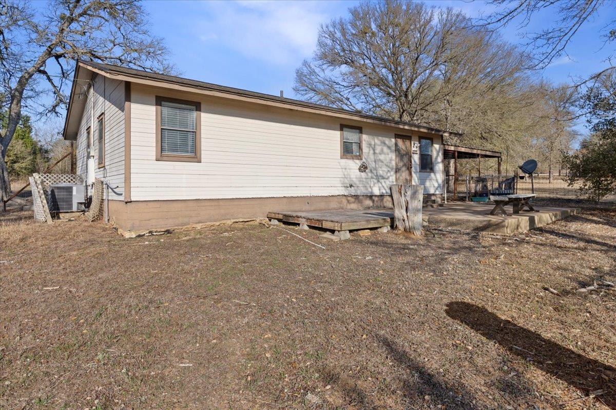 303 Ponderosa Rd, Bastrop, TX 78602
