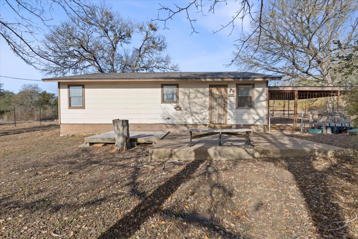 303 Ponderosa Rd, Bastrop, TX 78602