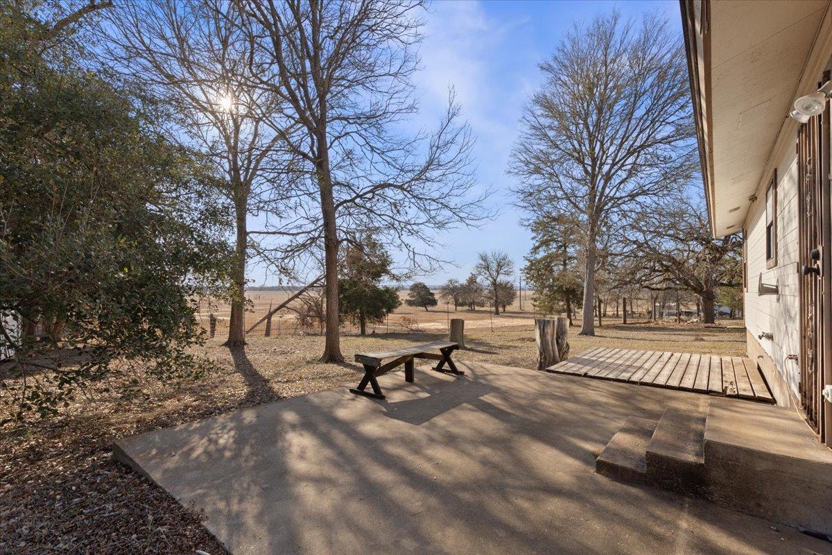 303 Ponderosa Rd, Bastrop, TX 78602