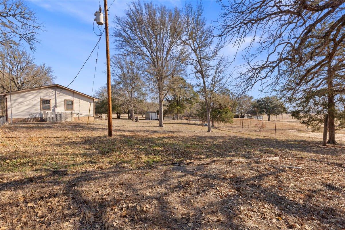 303 Ponderosa Rd, Bastrop, TX 78602