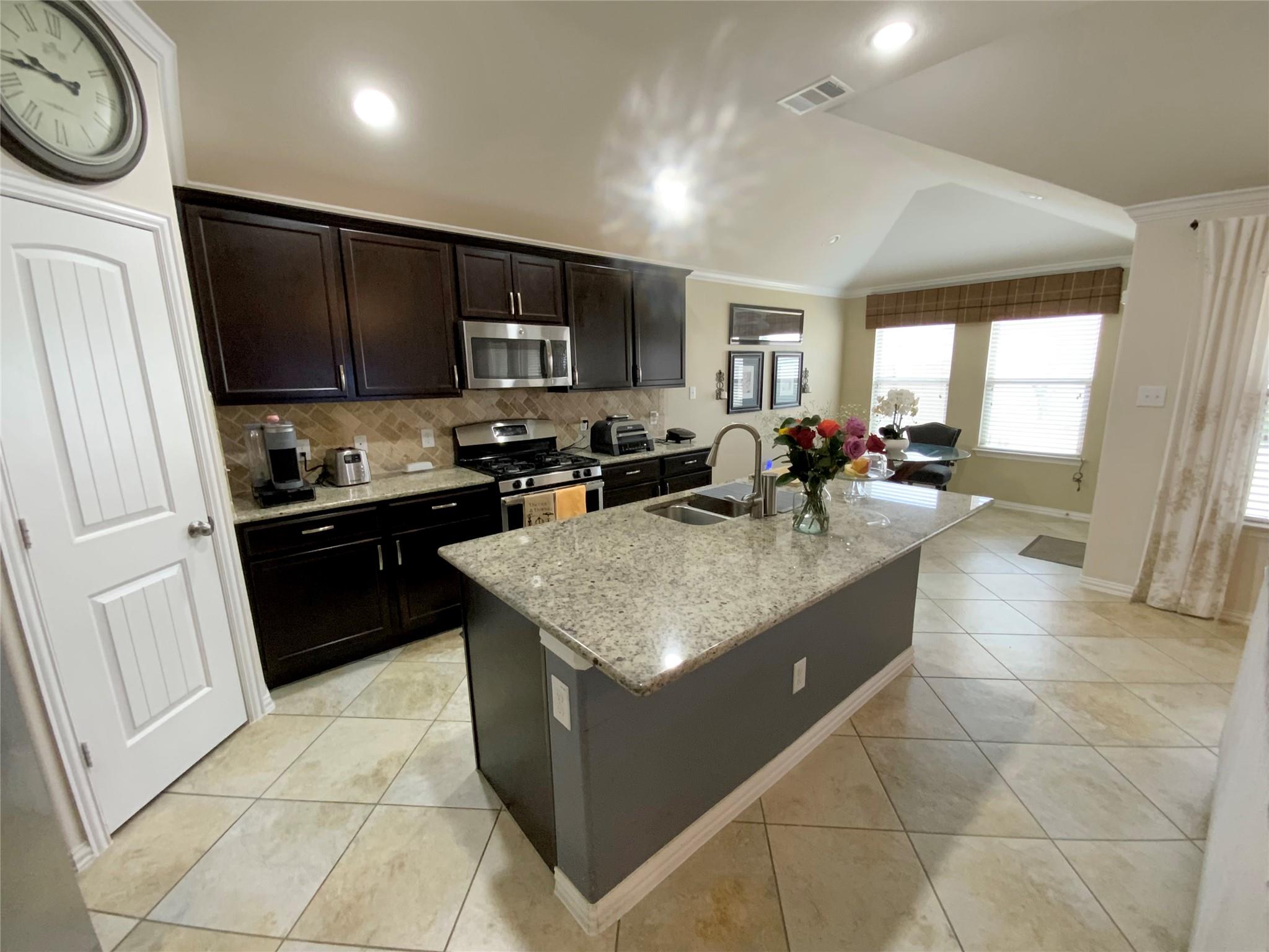 4536 Chestnut Meadows Bnd, Georgetown, TX 78626