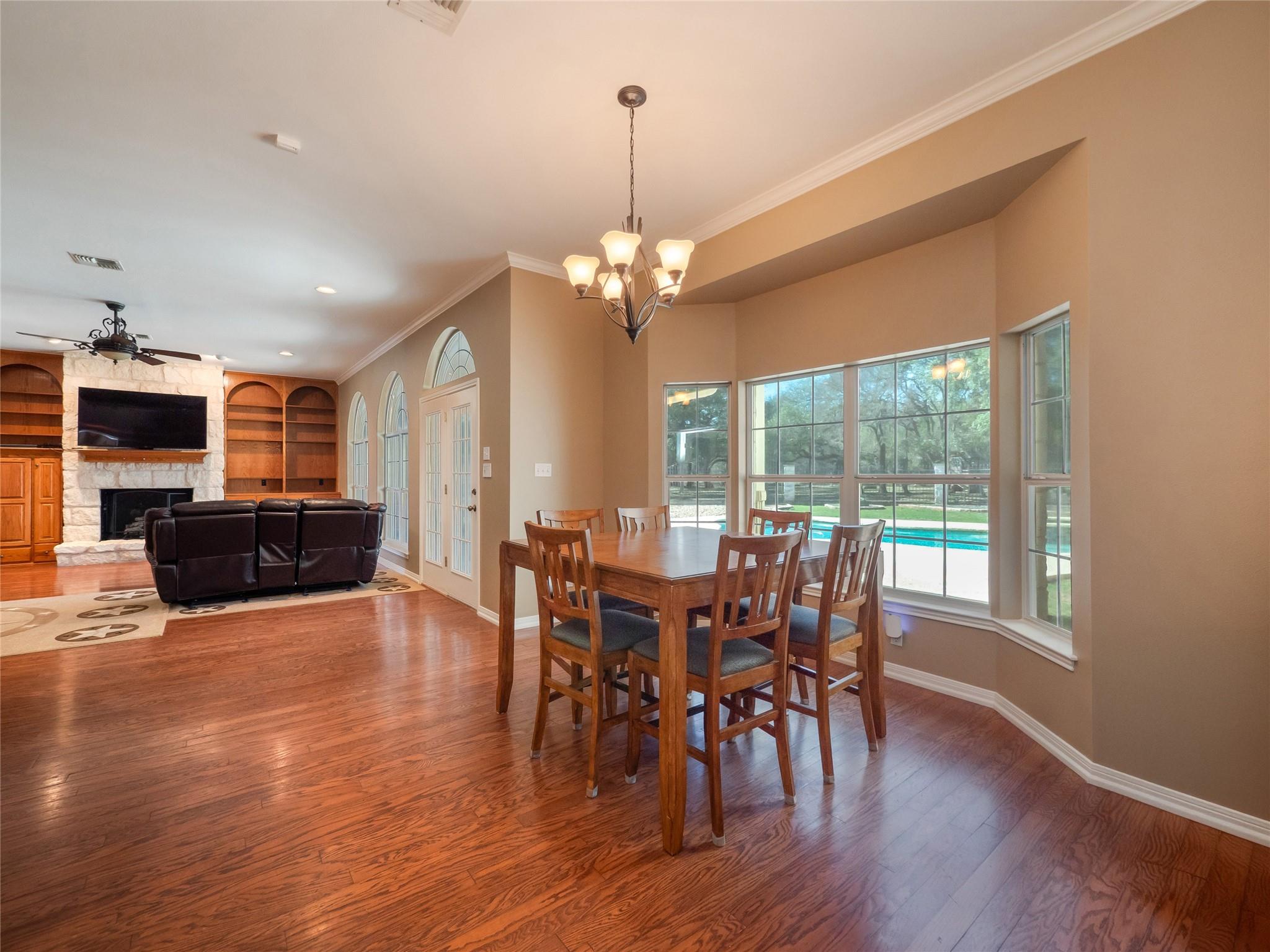 2910 Paso Del Robles, San Marcos, TX 78666