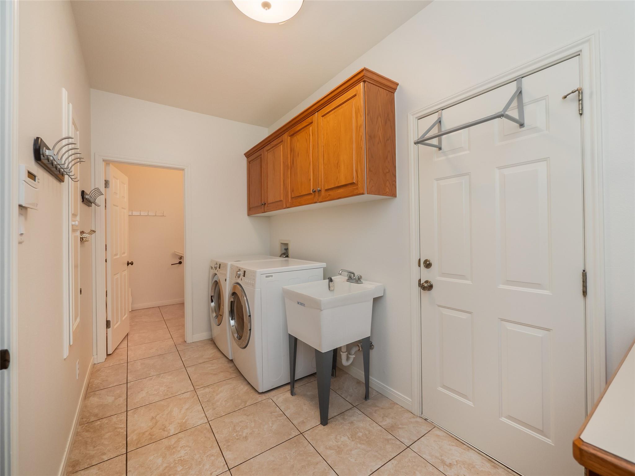 2910 Paso Del Robles, San Marcos, TX 78666