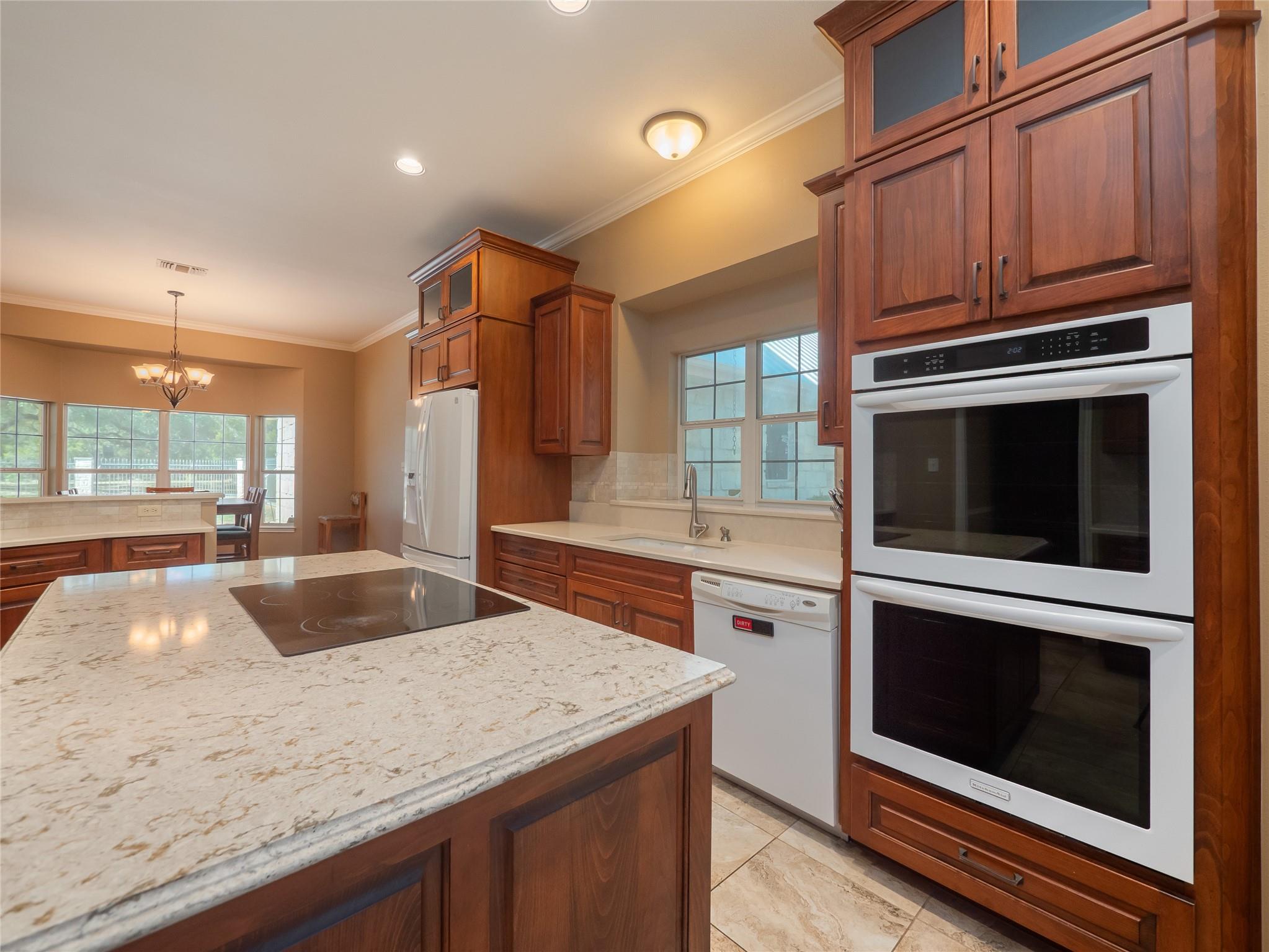 2910 Paso Del Robles, San Marcos, TX 78666