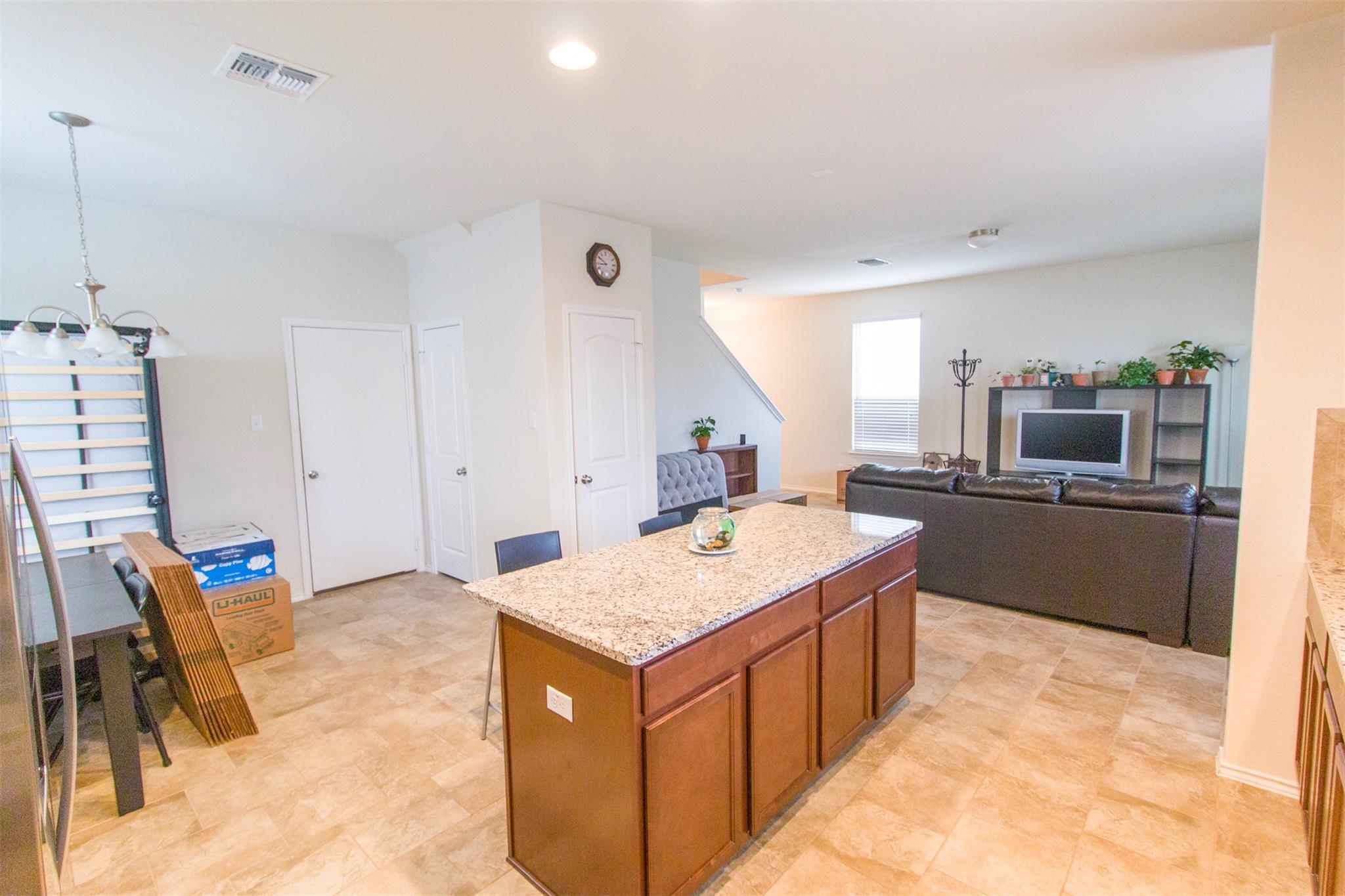 2601 Chandler Creek Blvd # 7, Round Rock, TX 78665