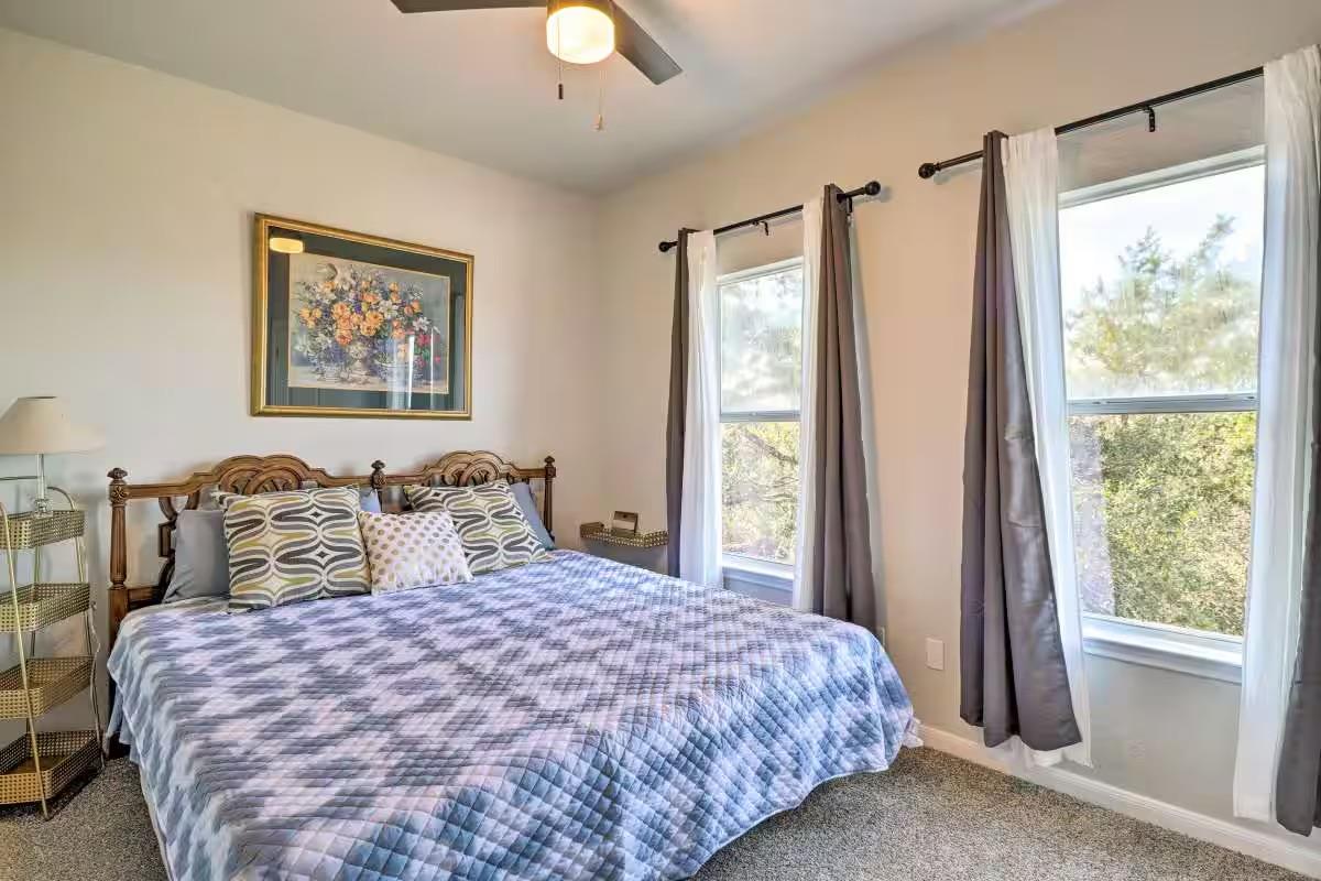 1404 E 3rd St, Georgetown, TX 78626