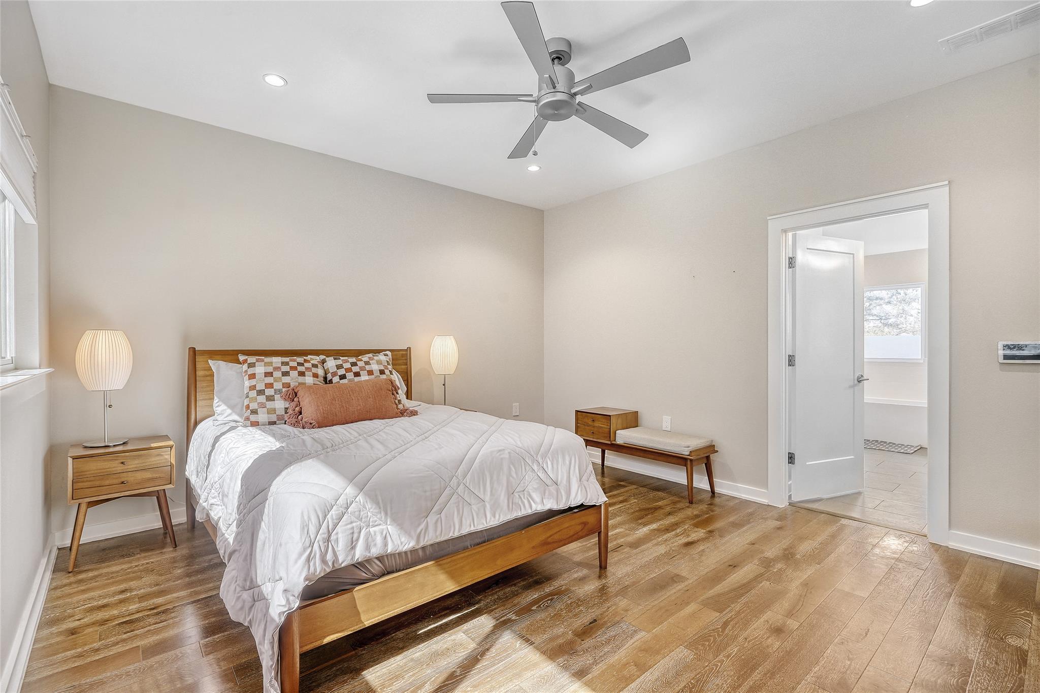 6800 Menchaca Rd # 5, Austin, TX 78745