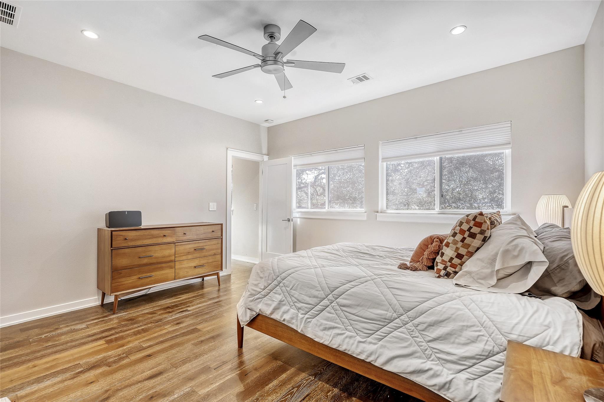 6800 Menchaca Rd # 5, Austin, TX 78745