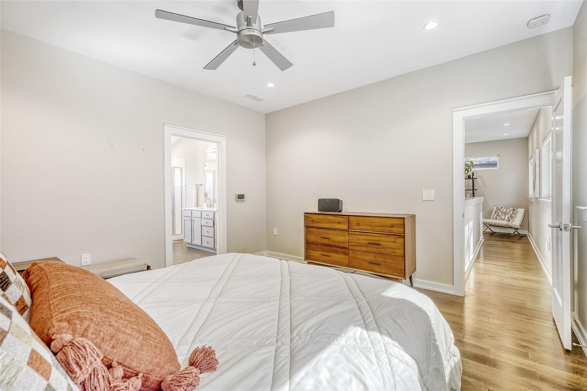 6800 Menchaca Rd # 5, Austin, TX 78745