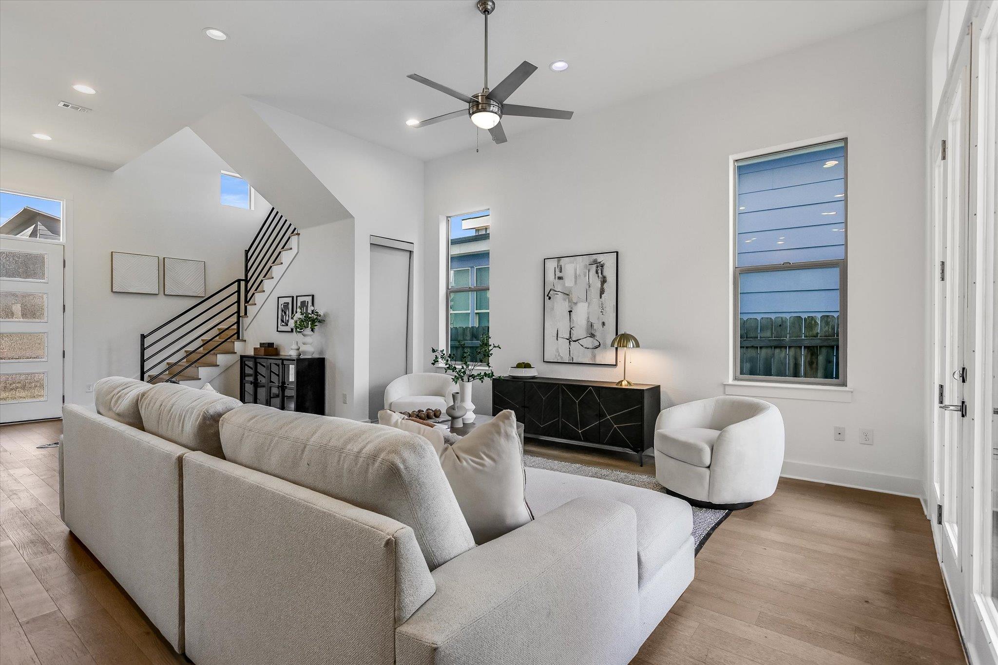 6121 Florencia Ln, Austin, TX 78724