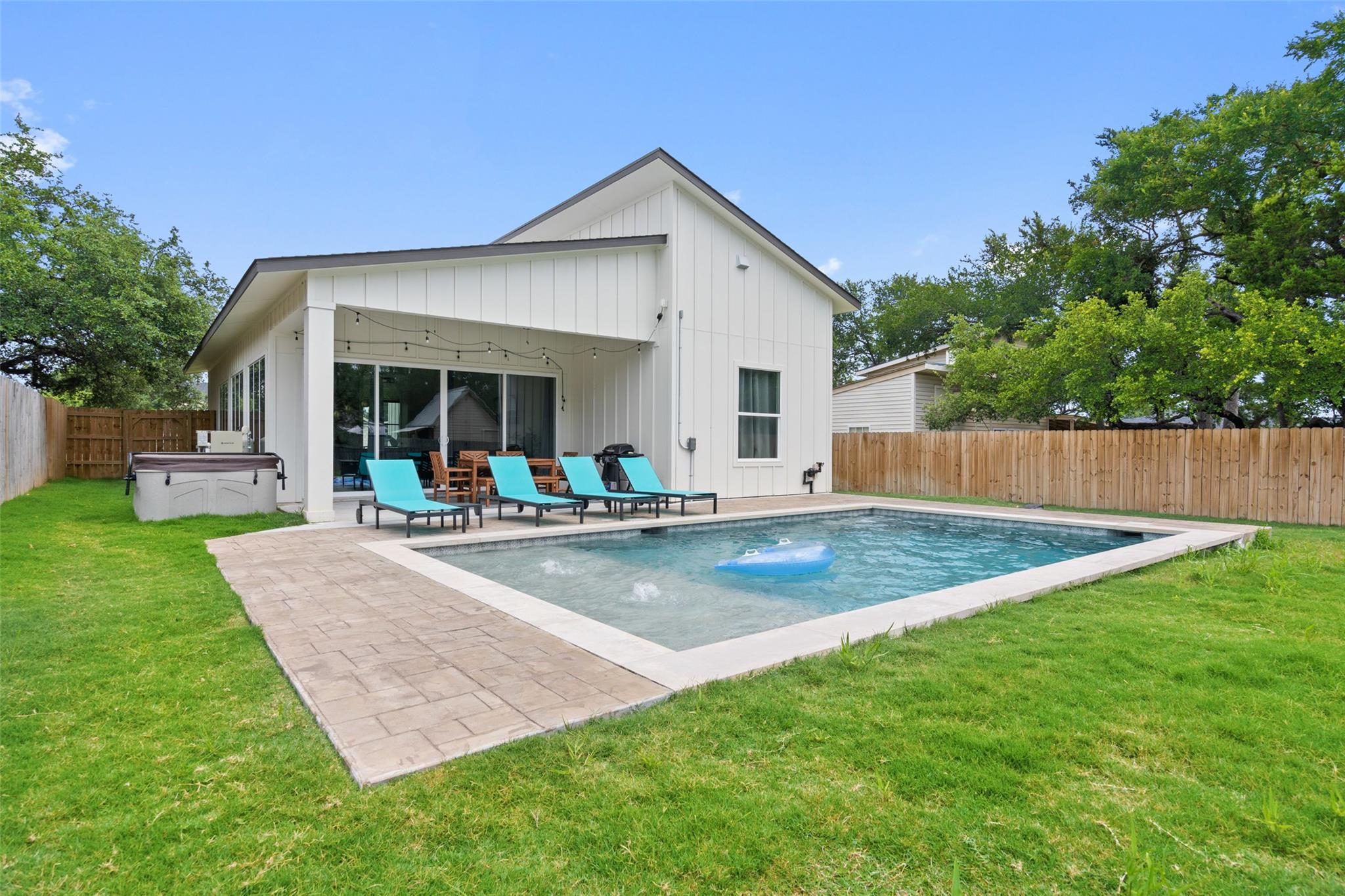 2211 White Dove Pass, Austin, TX 78734