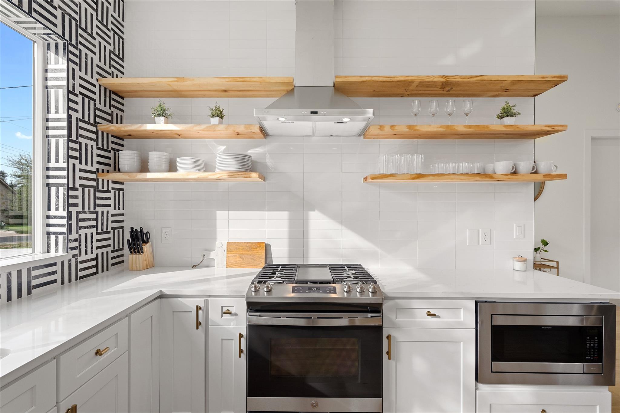 2211 White Dove Pass, Austin, TX 78734