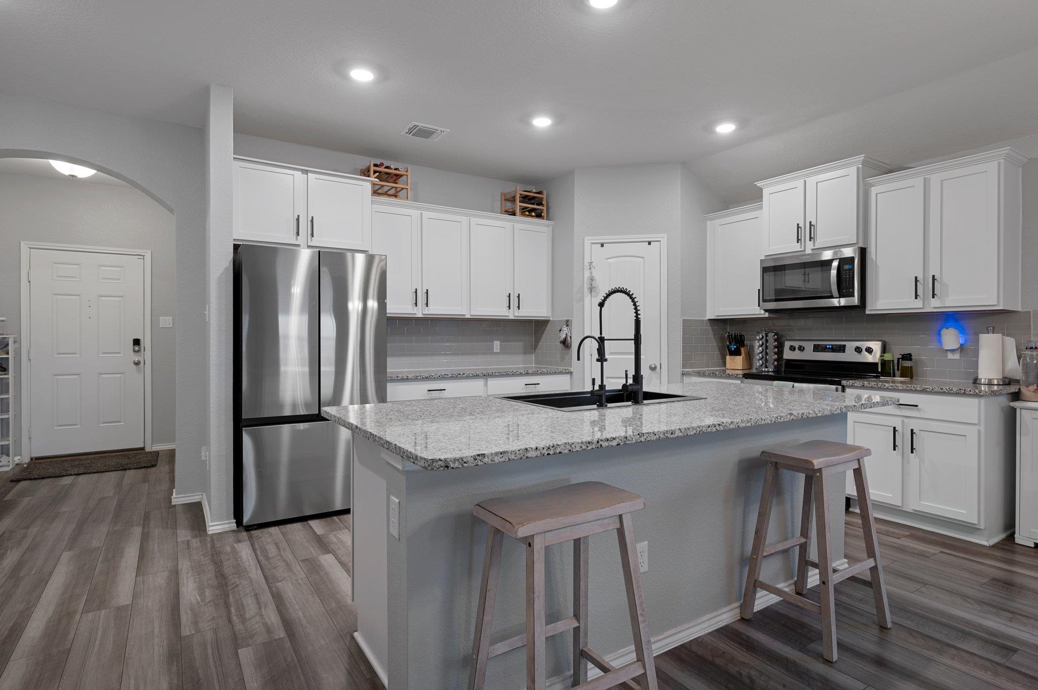 101 Gunther Way, Taylor, TX 76574