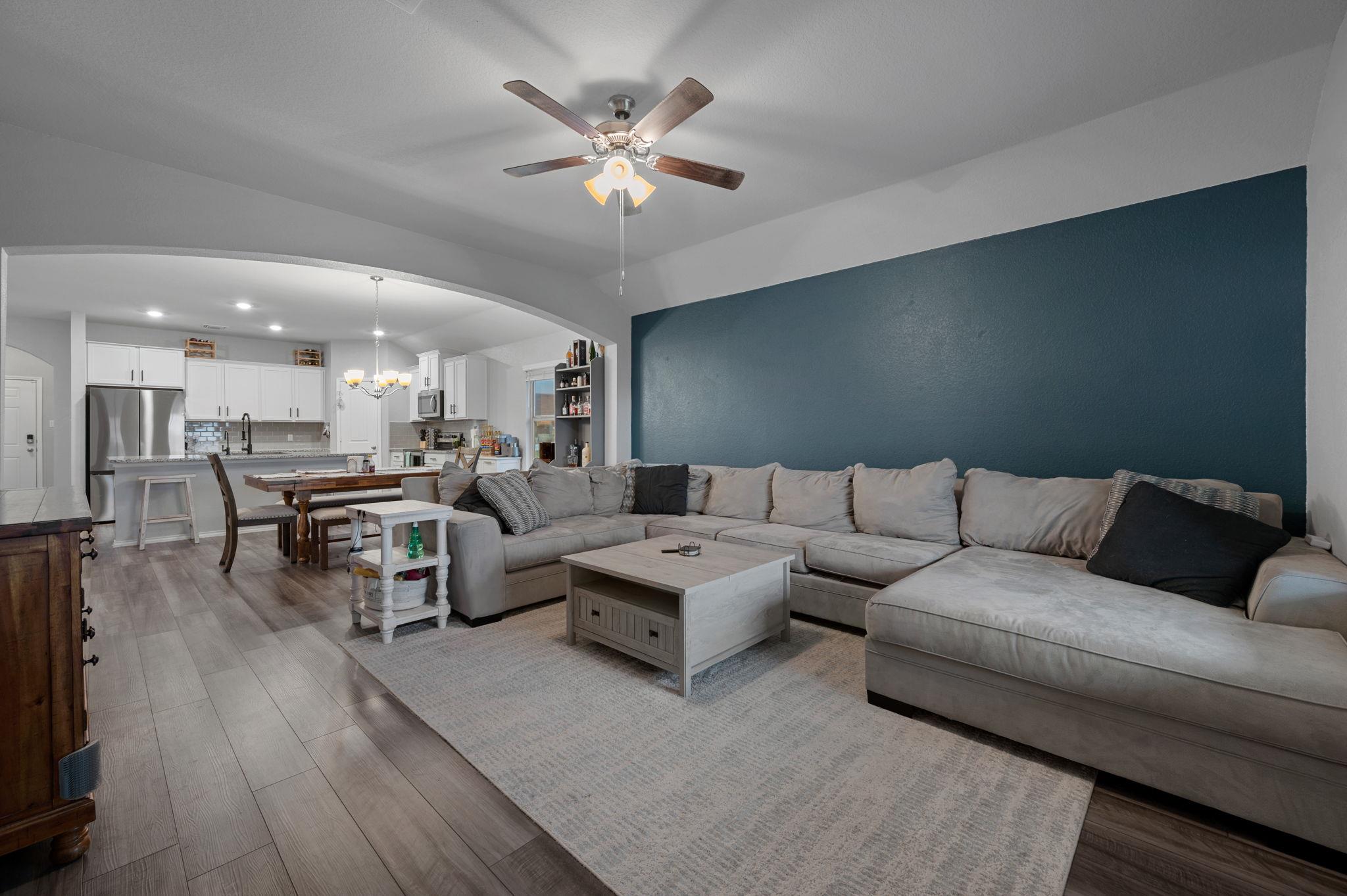 101 Gunther Way, Taylor, TX 76574