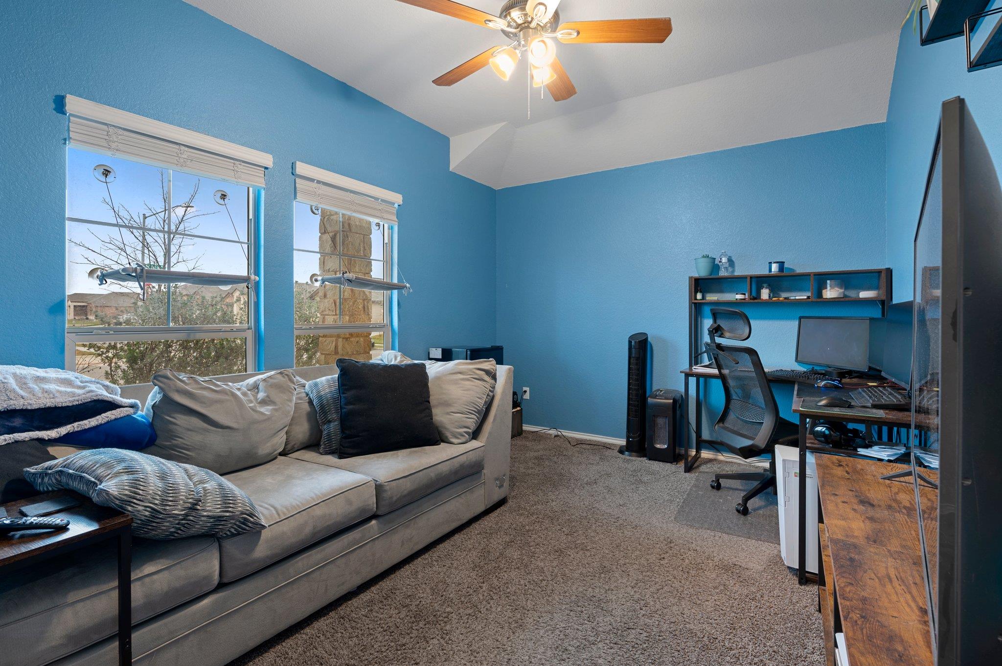 101 Gunther Way, Taylor, TX 76574