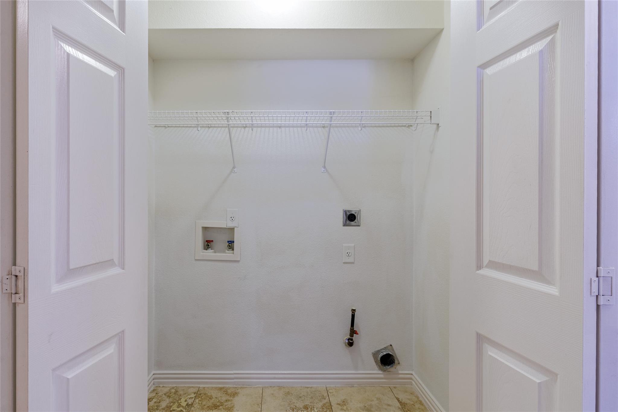 3301 Spumanti Ln, Leander, TX 78641