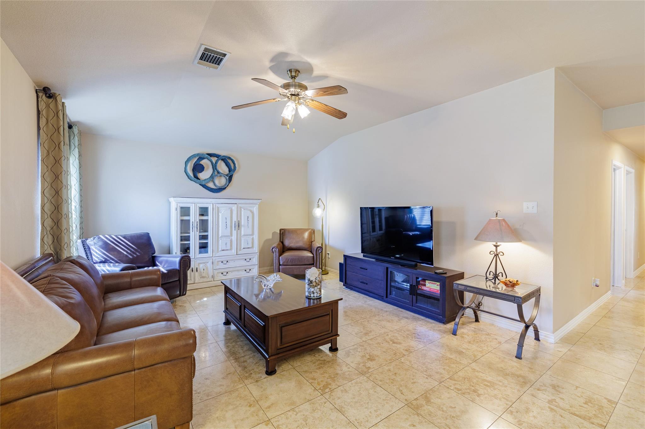 3301 Spumanti Ln, Leander, TX 78641