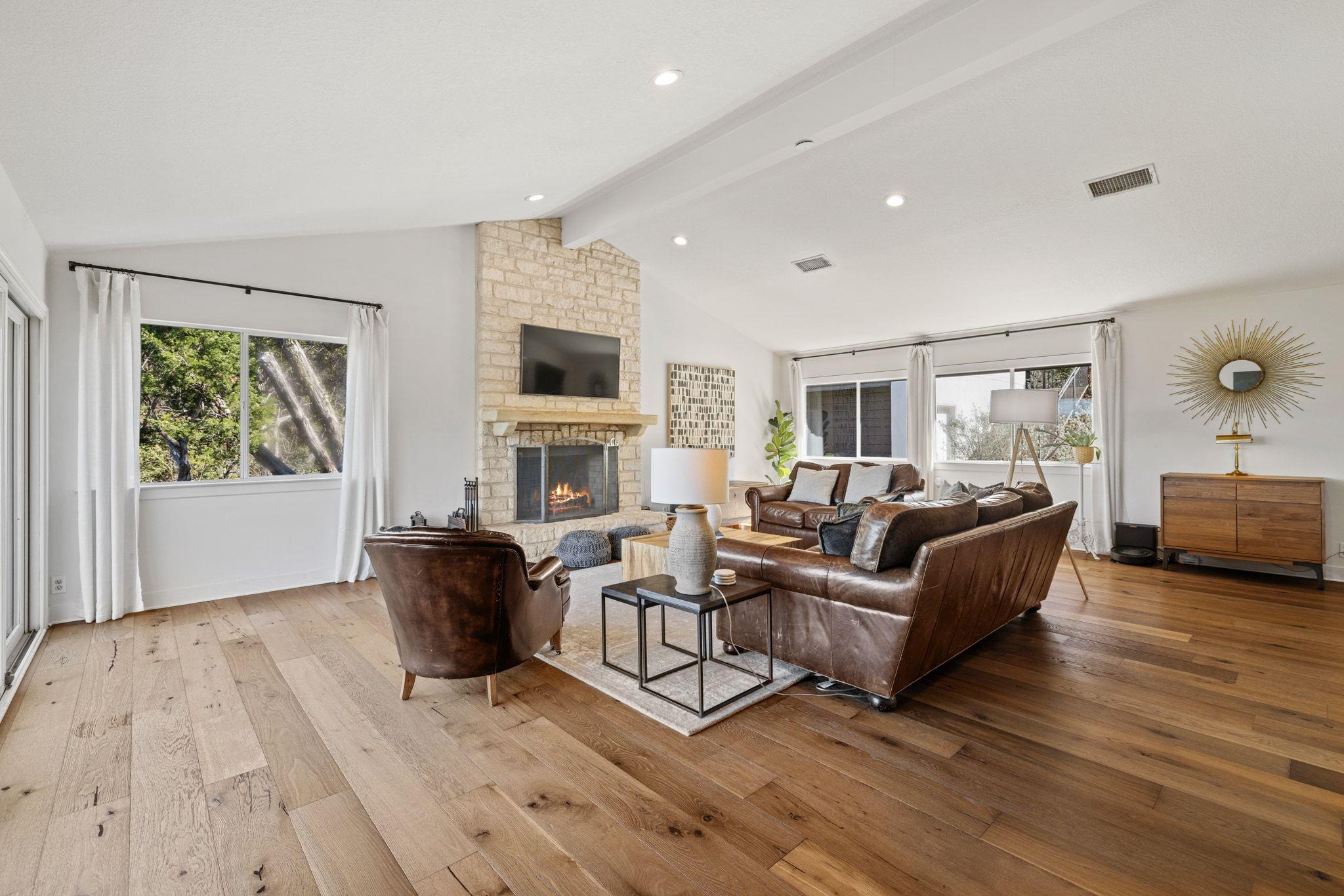 1517 Wild Cat Holw, West Lake Hills, TX 78746