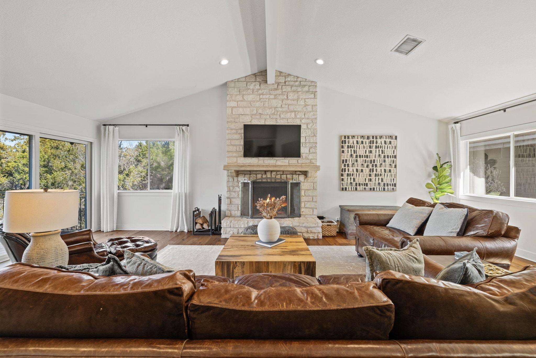 1517 Wild Cat Holw, West Lake Hills, TX 78746