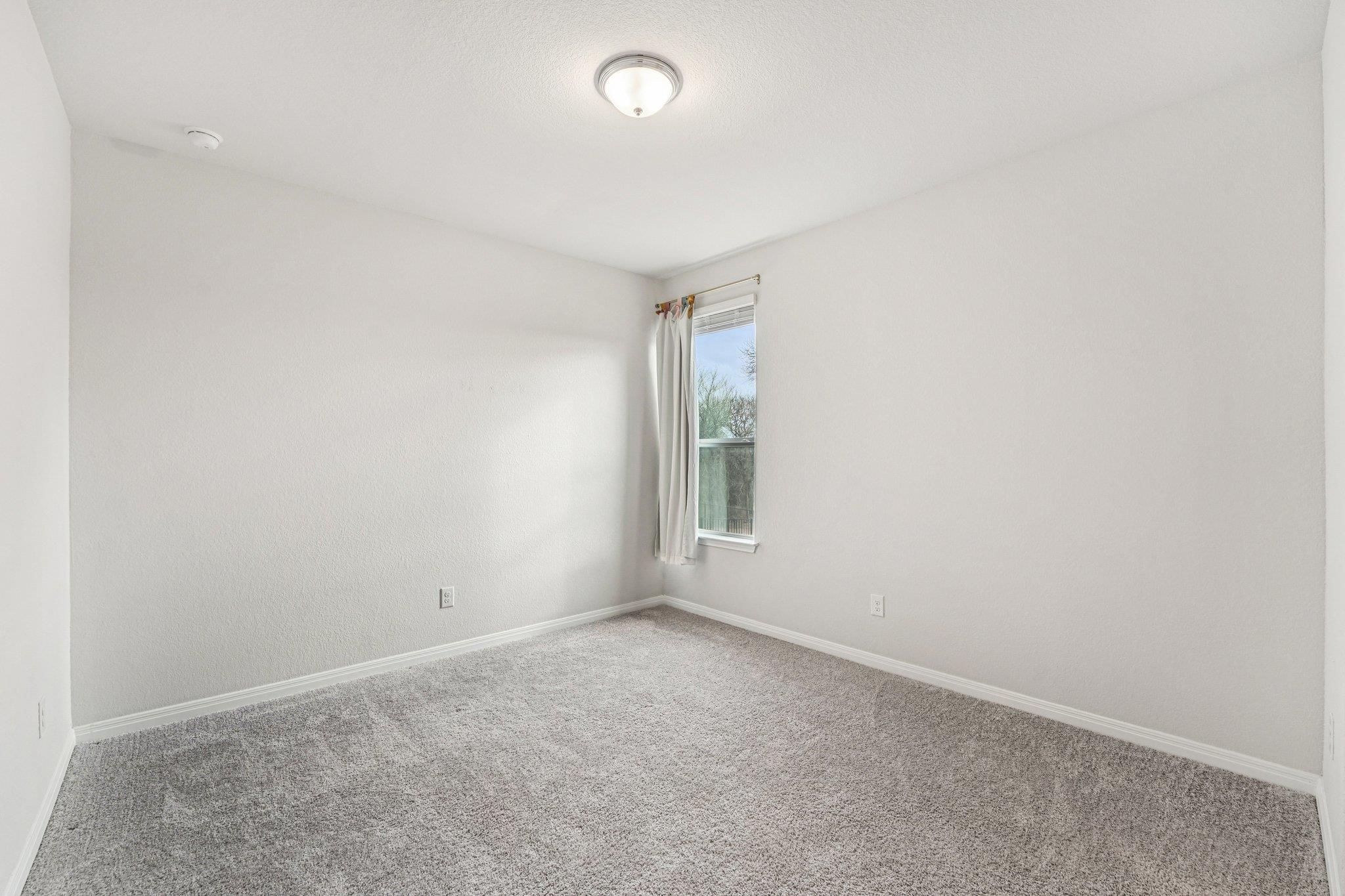 180 Pecos St, Cedar Creek, TX 78612