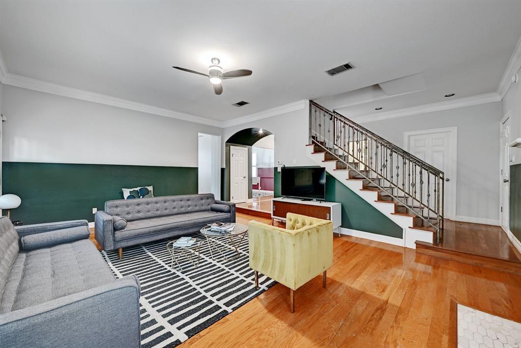 1111 E Riverside Dr, Austin, TX 78704