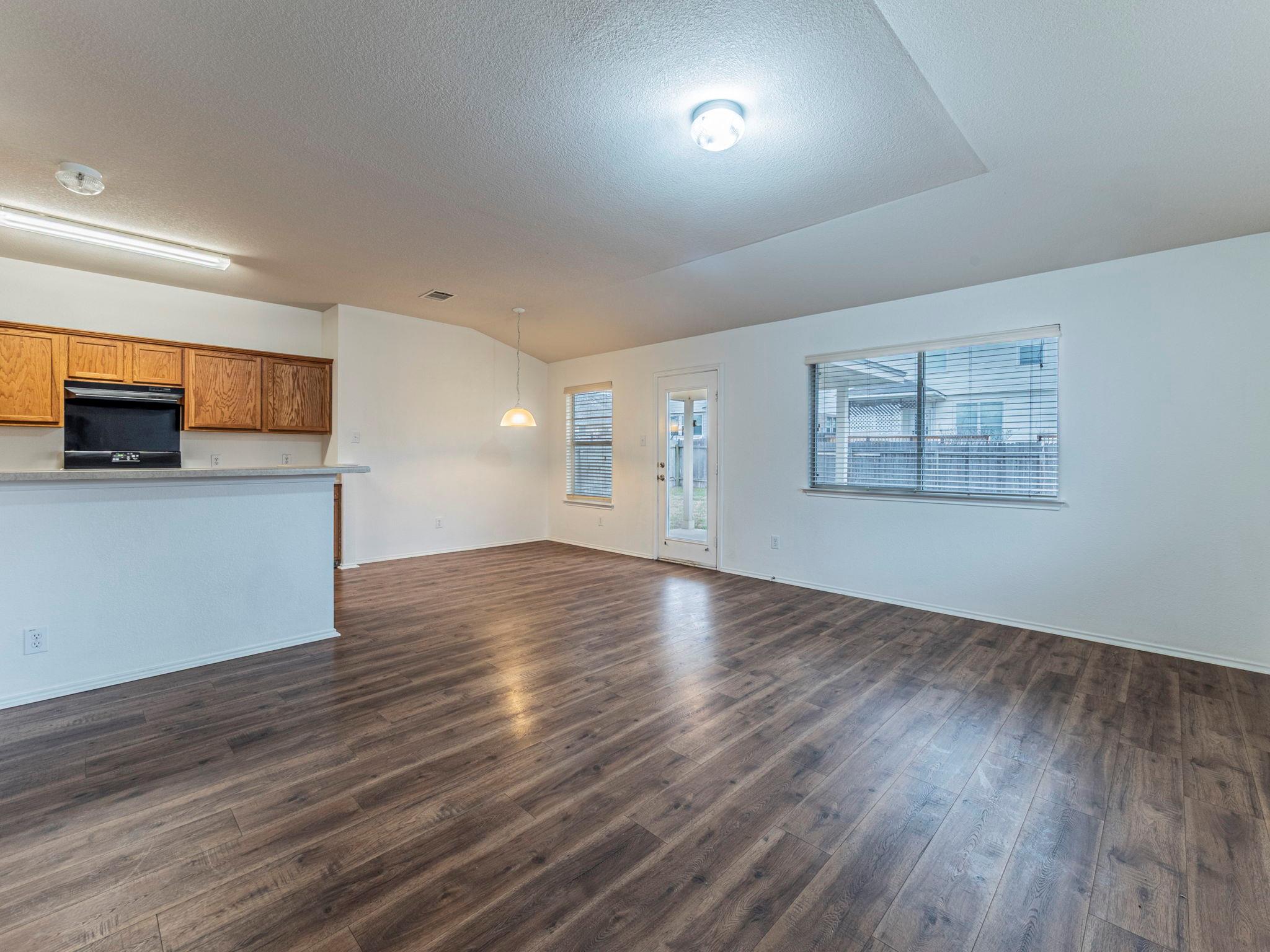 1119 Burgess Dr, Leander, TX 78641