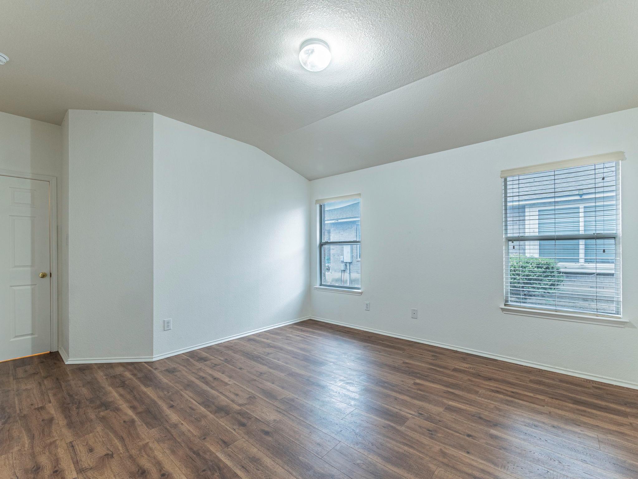 1119 Burgess Dr, Leander, TX 78641